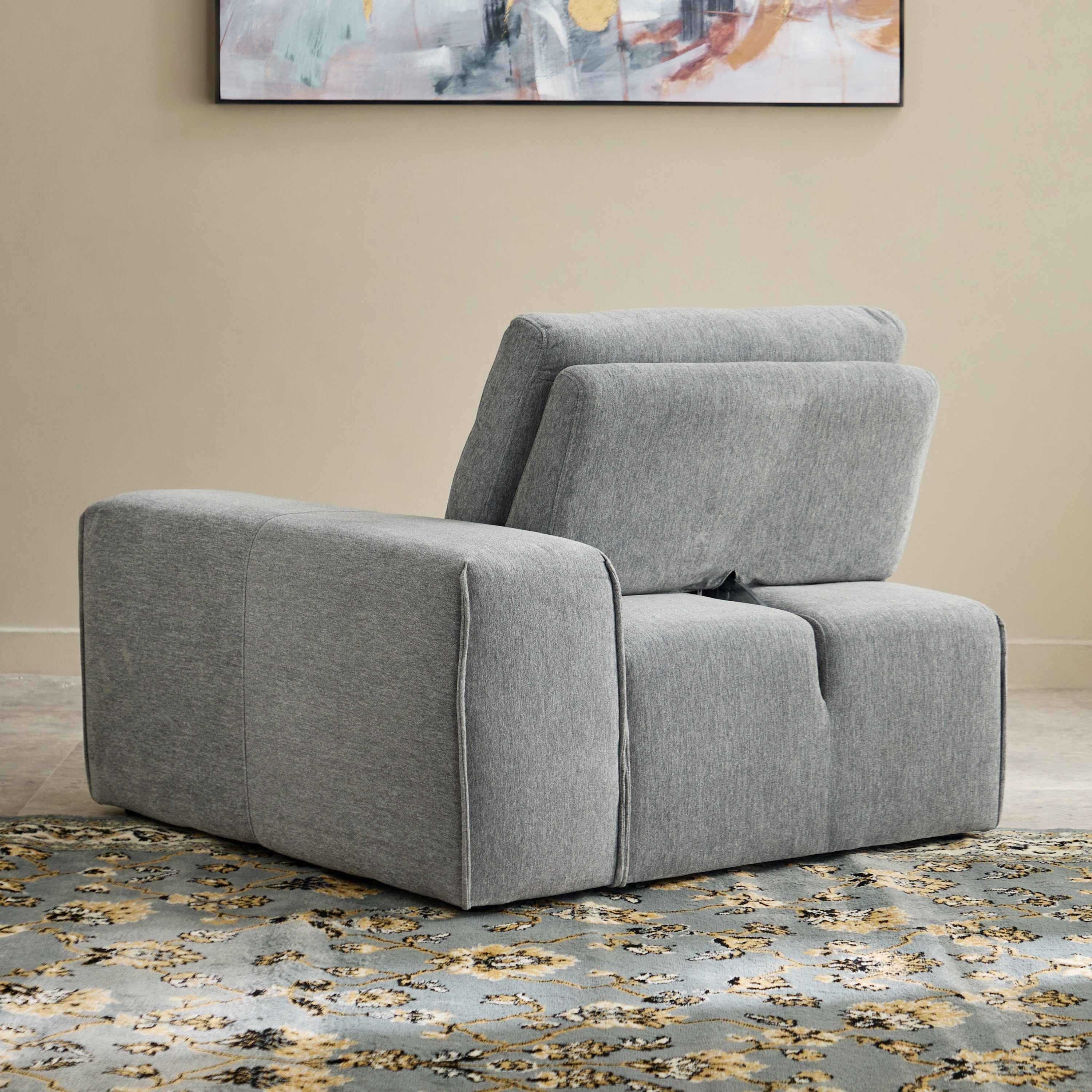 كرسي قماش بذراع أيمن من سيسيل-hbxlivingroom-sofasandarmchairs-modularsofas-image-4
