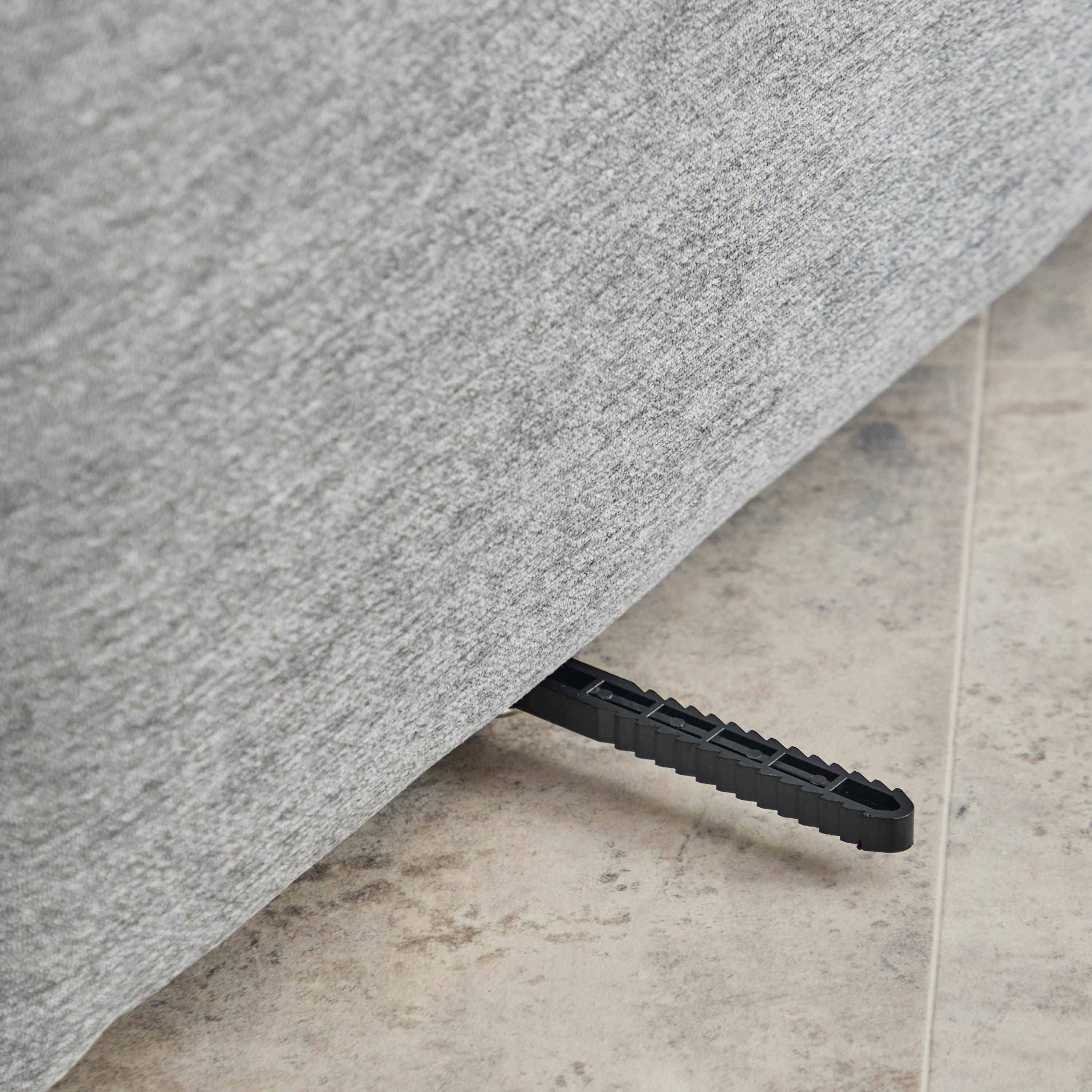كرسي قماش بدون مساند ذراعين من سيسيل-hbxlivingroom-sofasandarmchairs-modularsofas-image-8