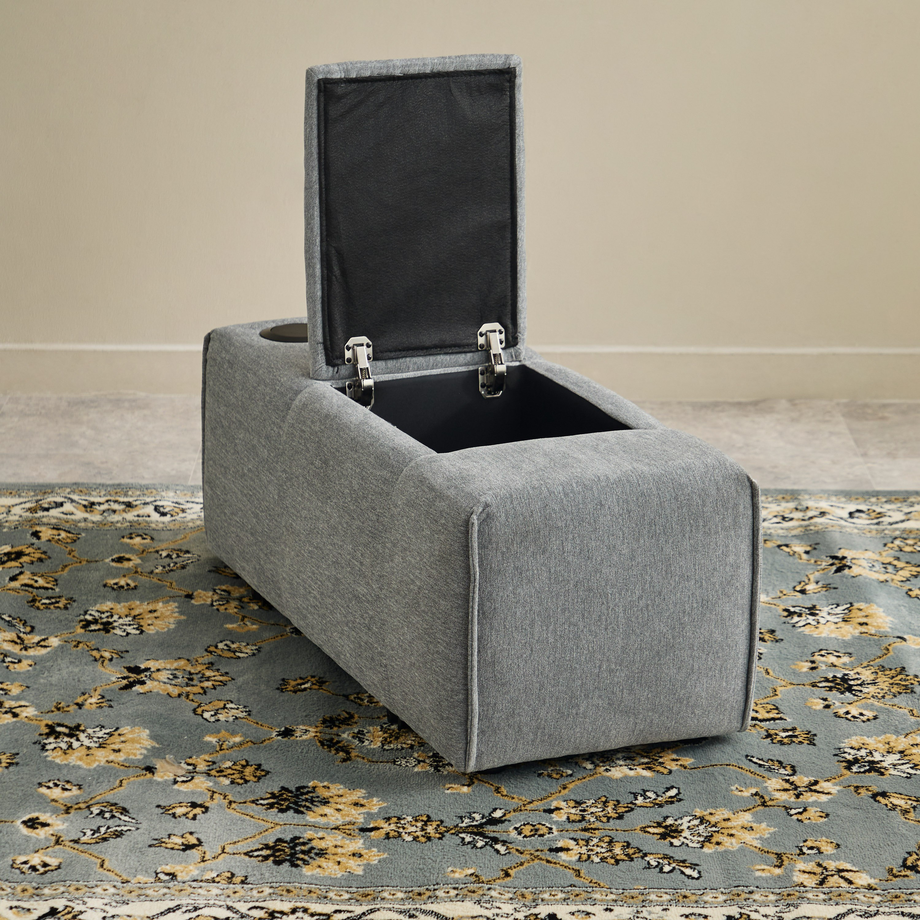 طاولة كونسول قماش للوسائط بمنفذ يو إس بي وموسيقى من سيسيل-hbxlivingroom-sofasandarmchairs-modularsofas-image-2