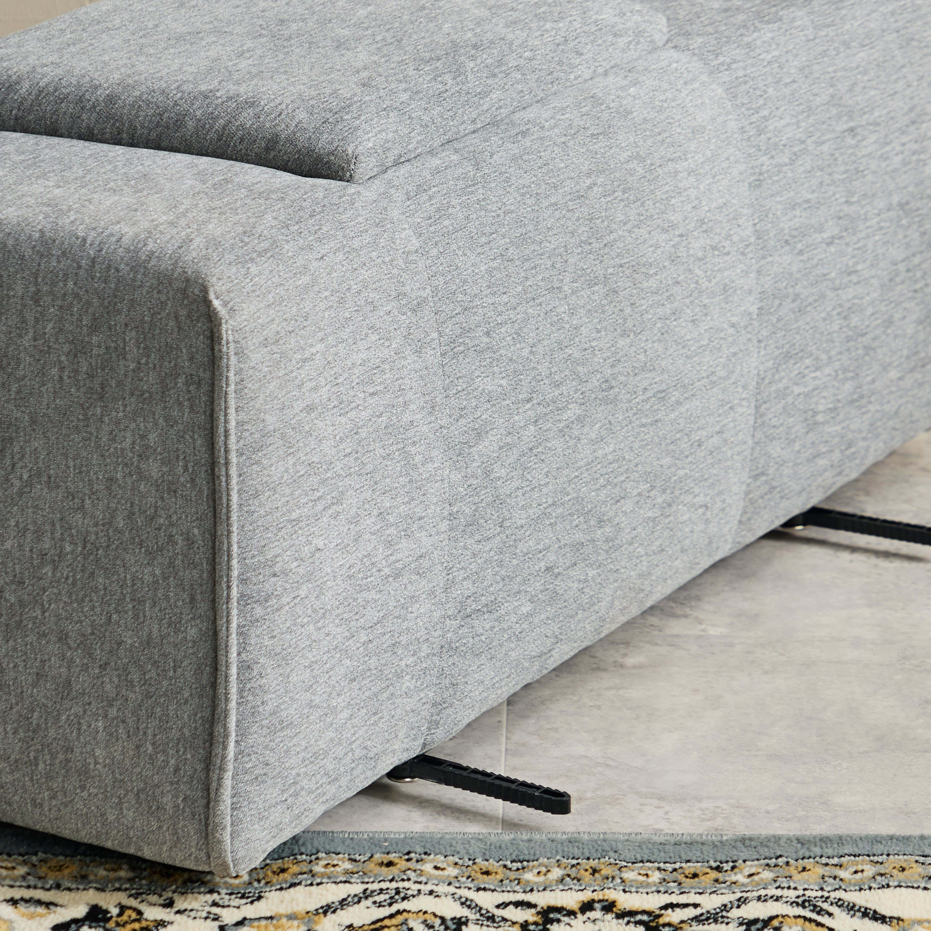طاولة كونسول قماش للوسائط بمنفذ يو إس بي وموسيقى من سيسيل-hbxlivingroom-sofasandarmchairs-modularsofas-image-9