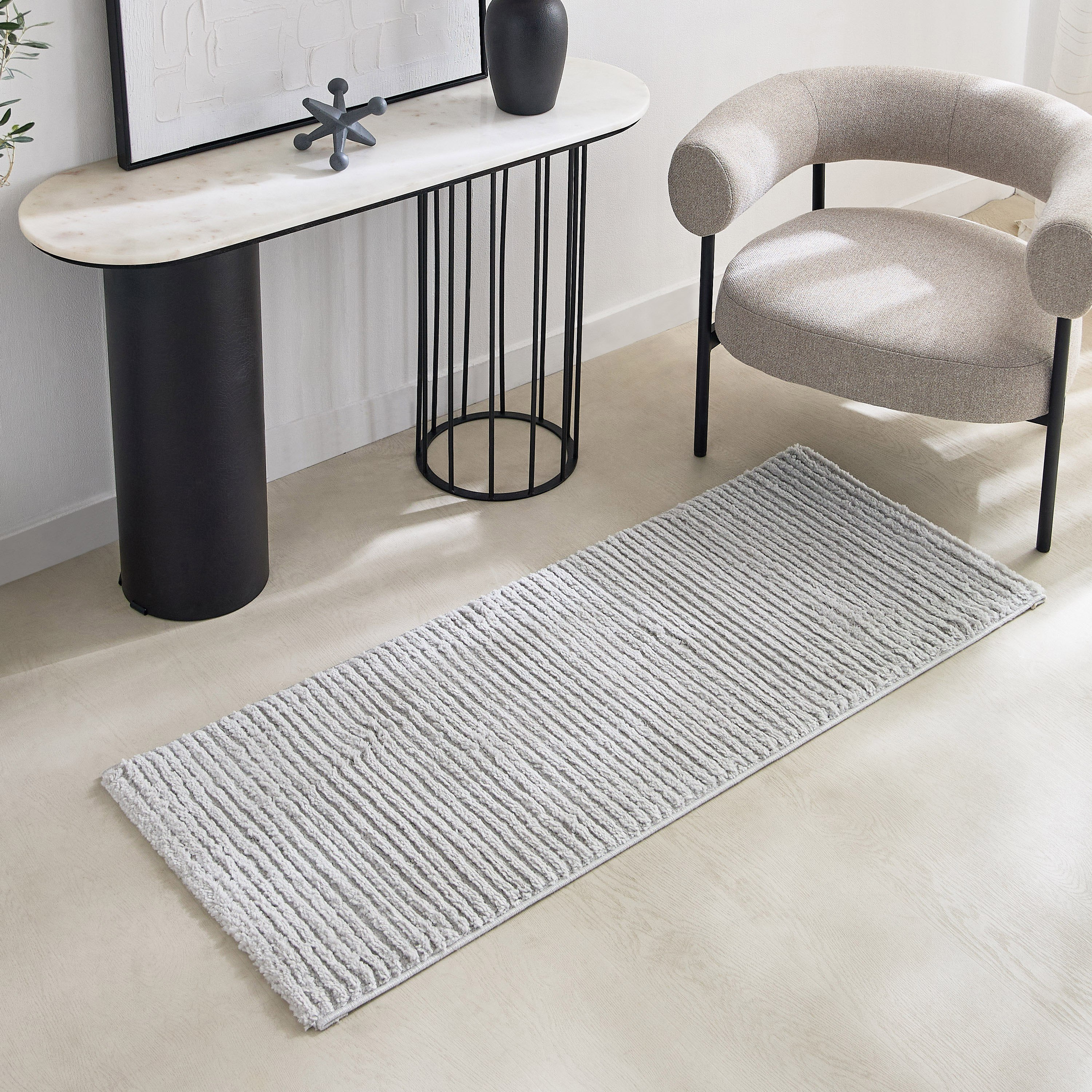 سجادة بولي بروبلين مضادة للبقع روش من مشاعل - 60x150 سم-hbxdecorandfurnishings-floorcoverings-rugs-image-1
