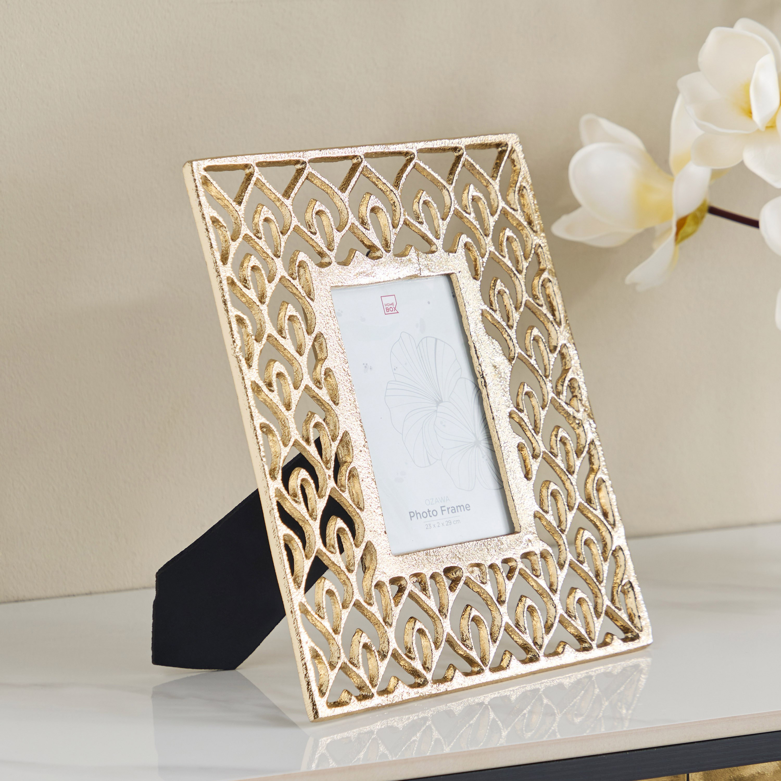 برواز صورة فردية ألومنيوم بتصاميم مفرغة من أوزاوا - 23x2x29 سم-hbxbedroom-decorandaccessories-photoframes-image-1