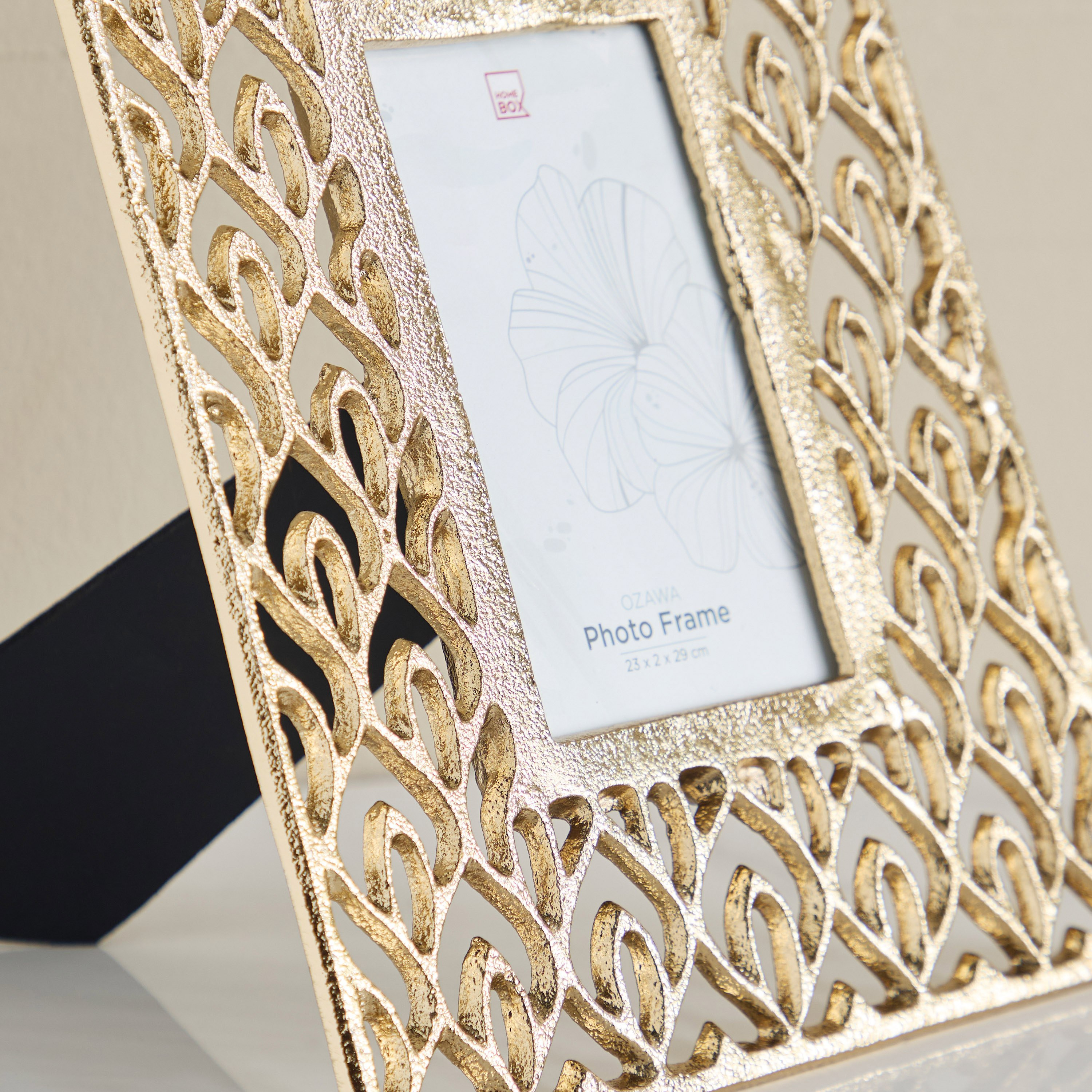 برواز صورة فردية ألومنيوم بتصاميم مفرغة من أوزاوا - 23x2x29 سم-hbxbedroom-decorandaccessories-photoframes-image-4