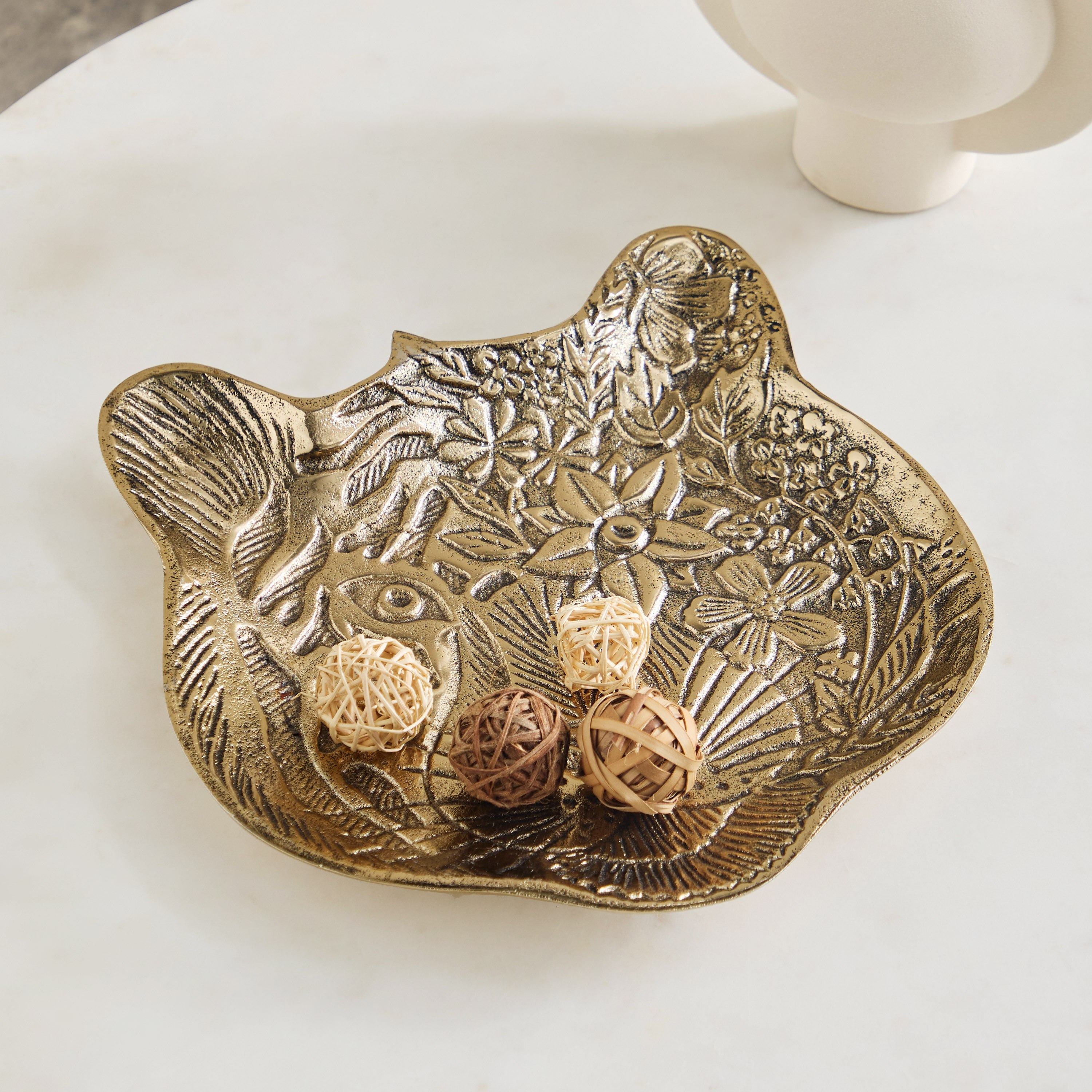 Viola Aluminium Tiger Face Tray Wall Decor - 30x33x2.5 cm-hbxdiningroom-walldecor-wallart-image-3