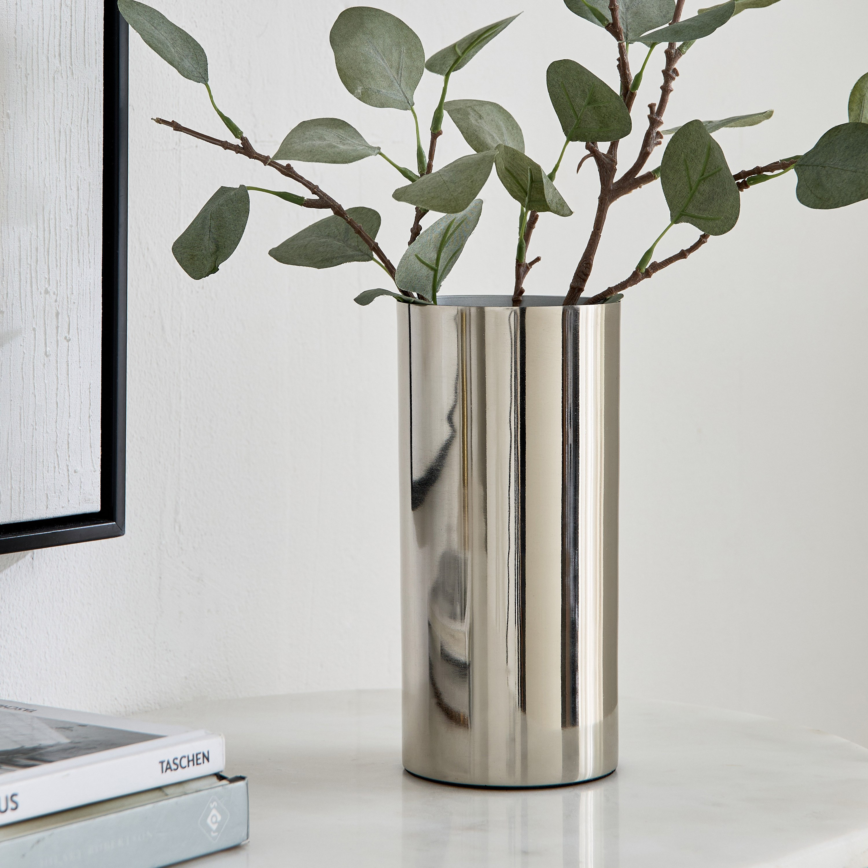 Souri Metal Taper Vase - 10x10x20.5 cm-hbxbedroom-decorandaccessories-vases-image-1