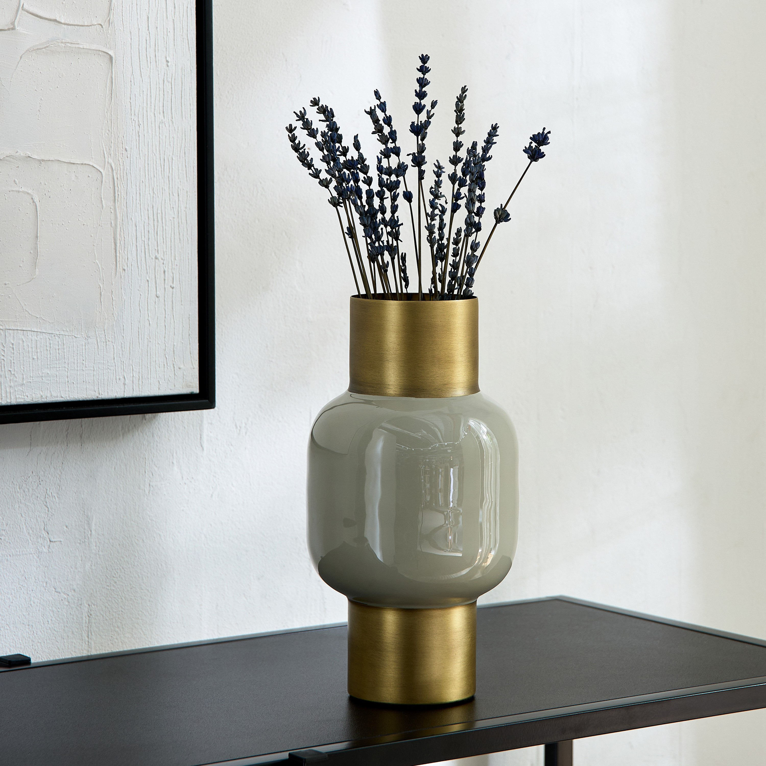 مزهرية معدن بتشطيب ستوكو من ليسي - 14x14x27.5 سم-hbxbedroom-decorandaccessories-vases-image-1