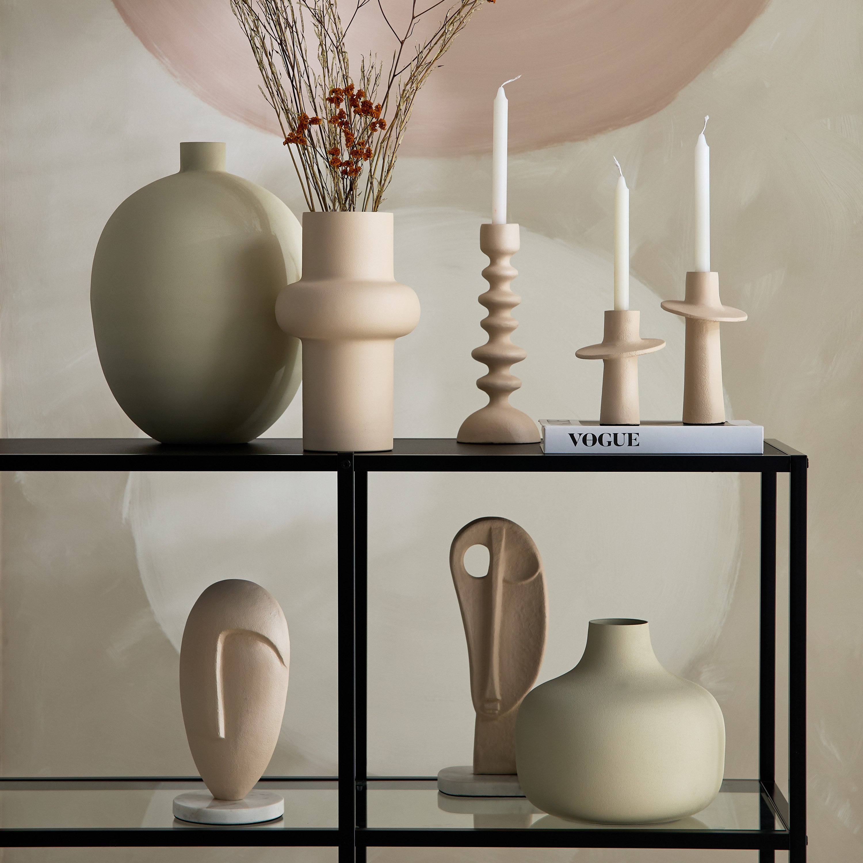 مزهرية معدن بتشطيب ستوكو من ليسي  - 24x24x21 سم-hbxbedroom-decorandaccessories-vases-image-4