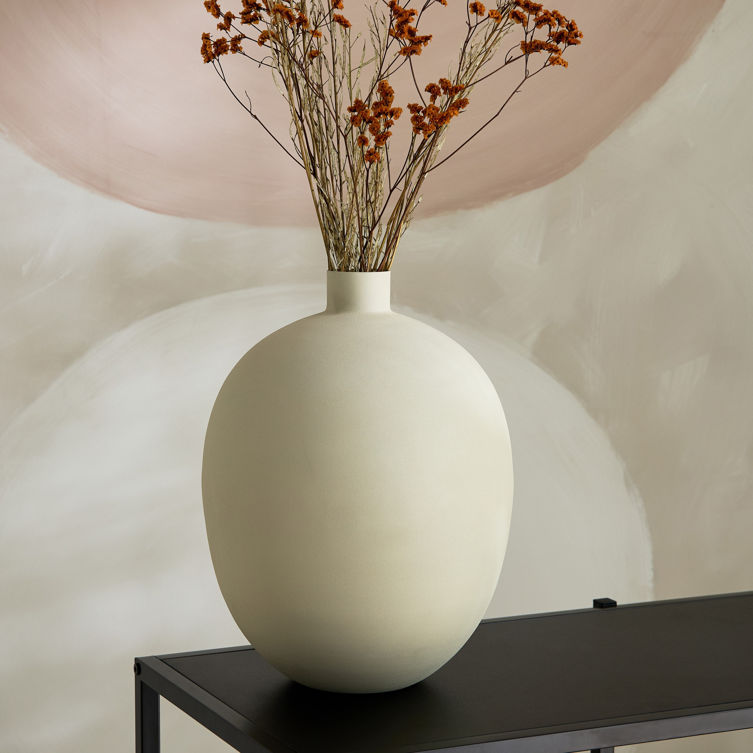 مزهرية معدن بتشطيب ستوكو من ليسي - 26x26x34 سم-hbxbedroom-decorandaccessories-vases-image-1