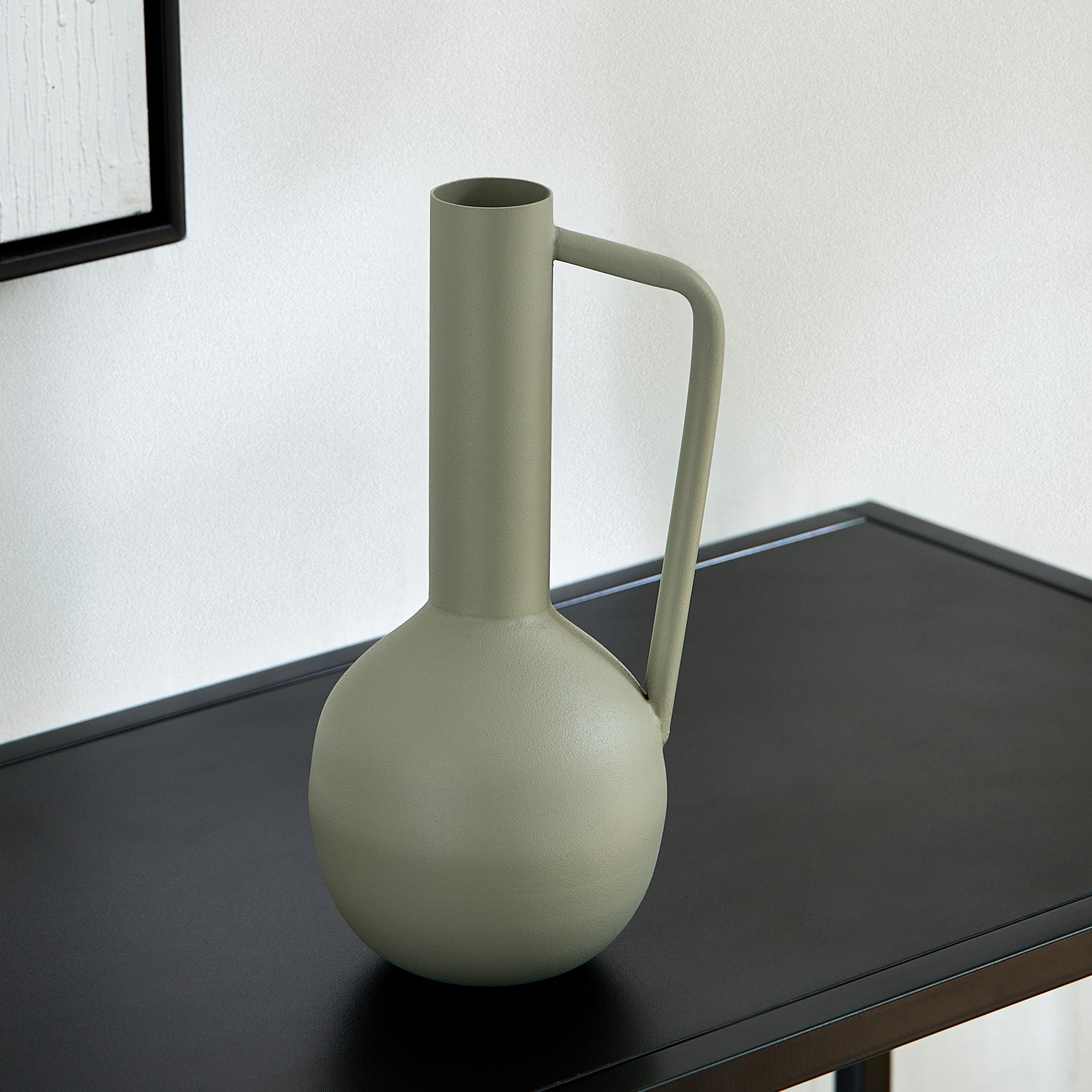 مزهرية معدن بتشطيب مطفي من فيليس - 25x11x11 سم-hbxbedroom-decorandaccessories-vases-image-2
