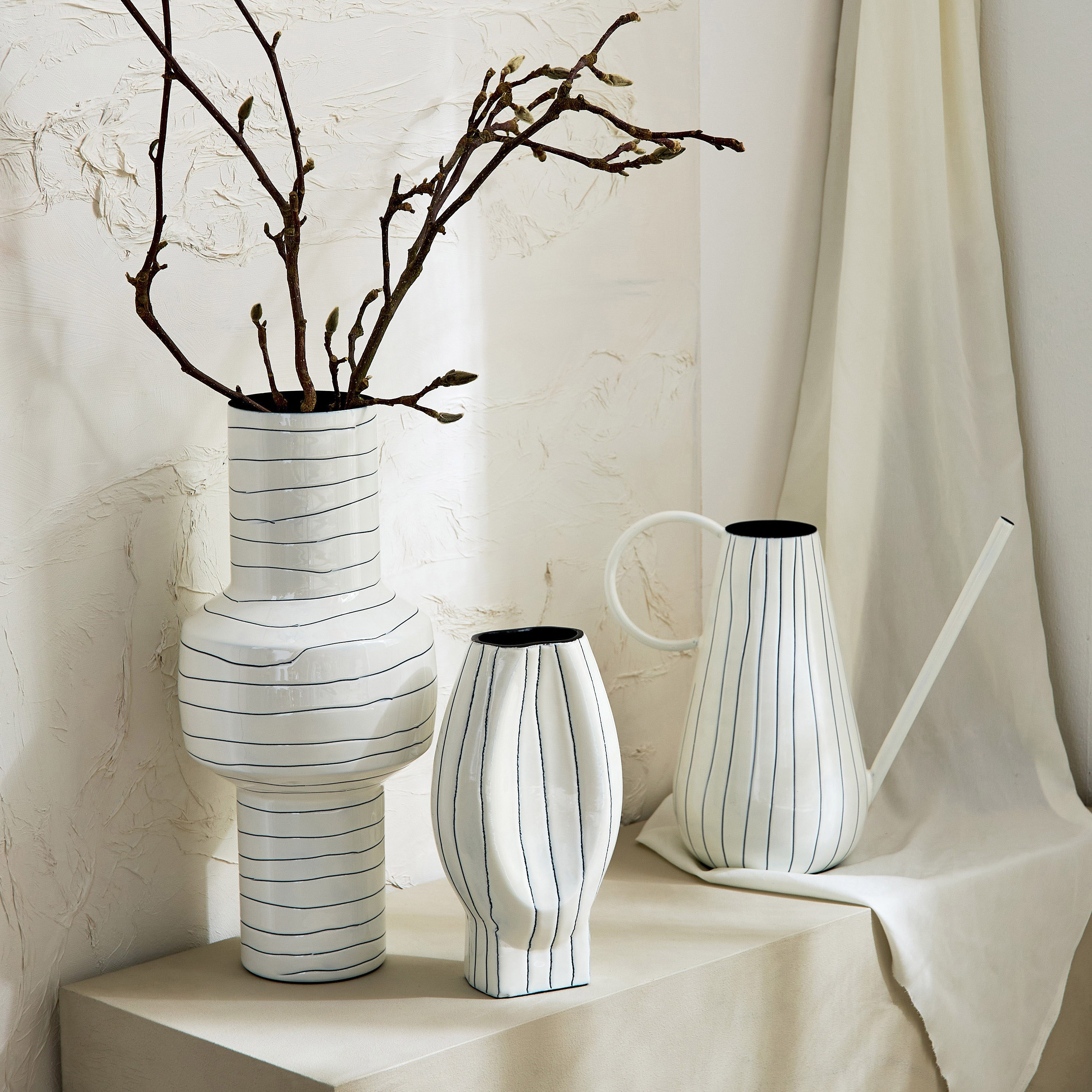 إبريق سقي معدن ديكور من فيليس - 34x15x28 سم-hbxbedroom-decorandaccessories-vases-image-5
