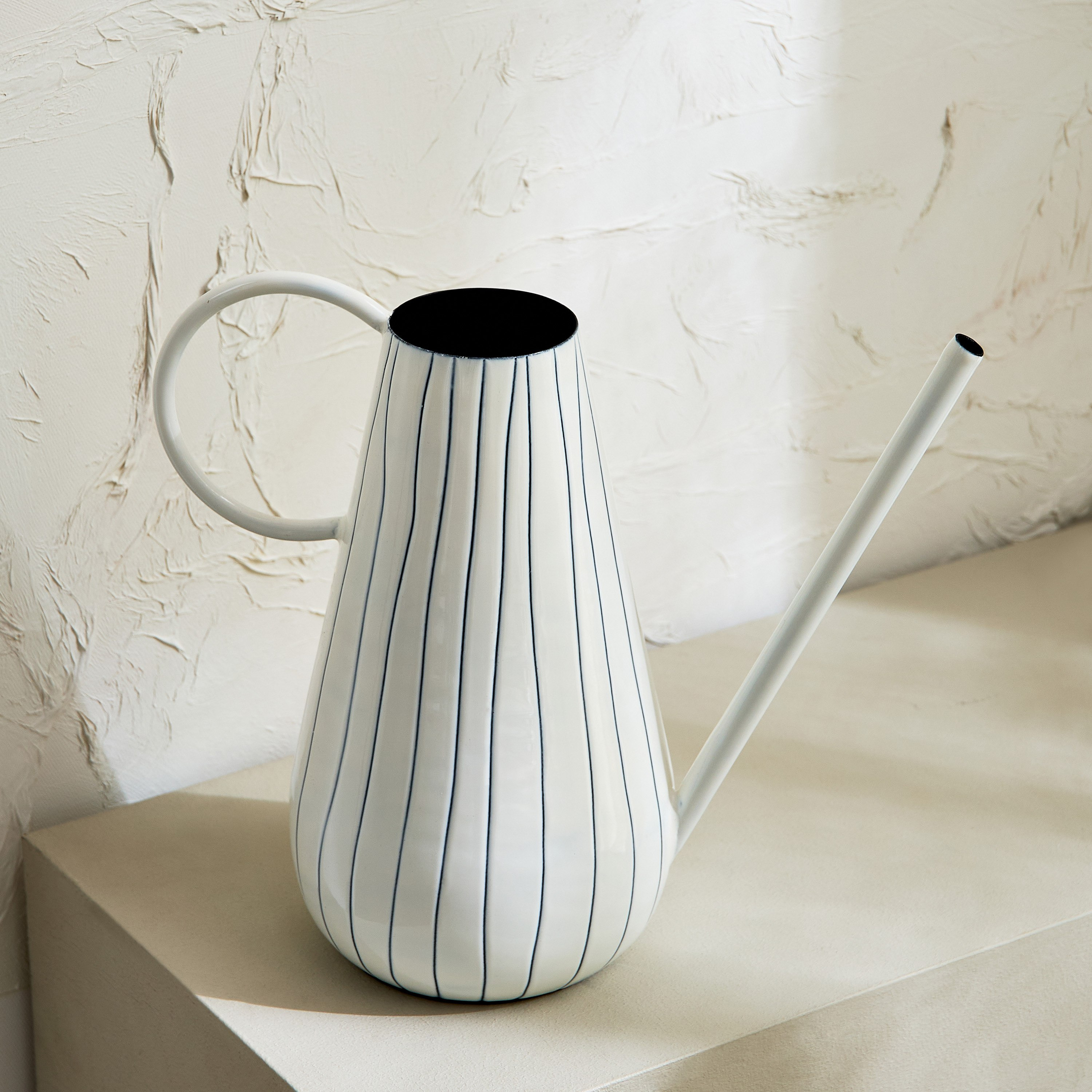 إبريق سقي معدن ديكور من فيليس - 34x15x28 سم-hbxbedroom-decorandaccessories-vases-image-4