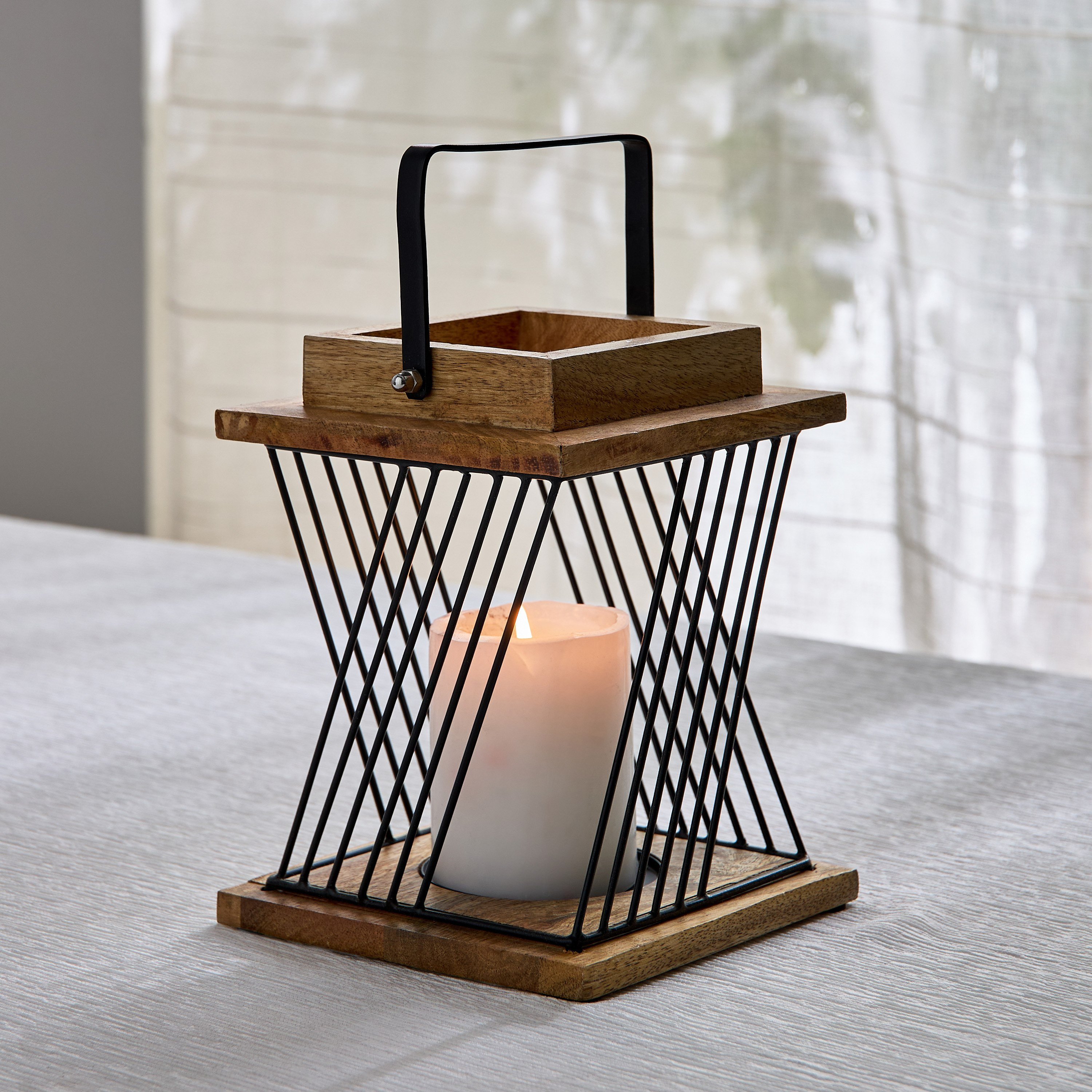 فانوس خشب مع حواف معدن من سيرتوزا - 14x14x22 سم-hbxdecorandfurnishings-homeaccessories-lanterns-image-2