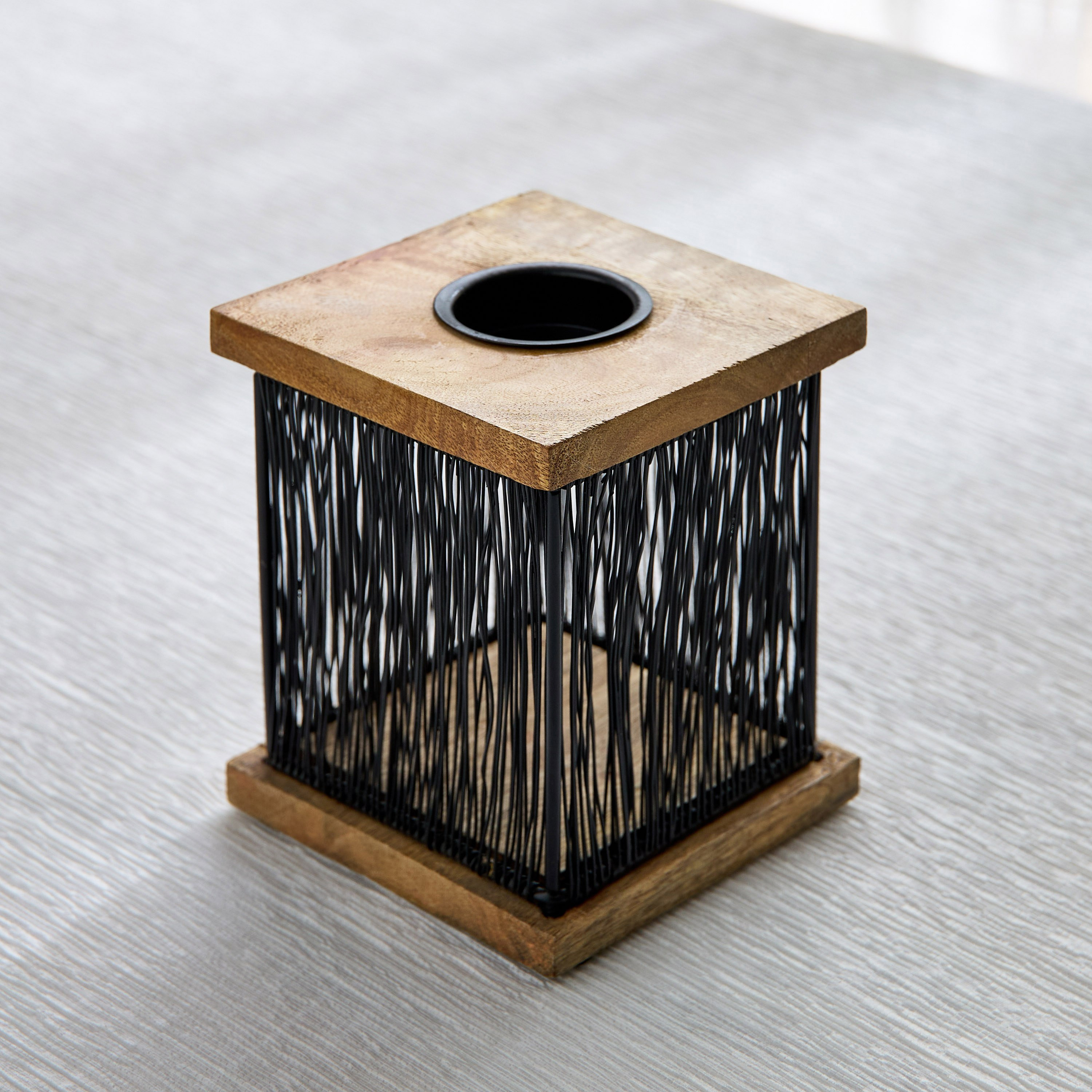 حامل شموع خشب مع إطار معدن من سيرتوزا - 10x10x15 سم-hbxlivingroom-decorandaccessories-candleholders-image-1
