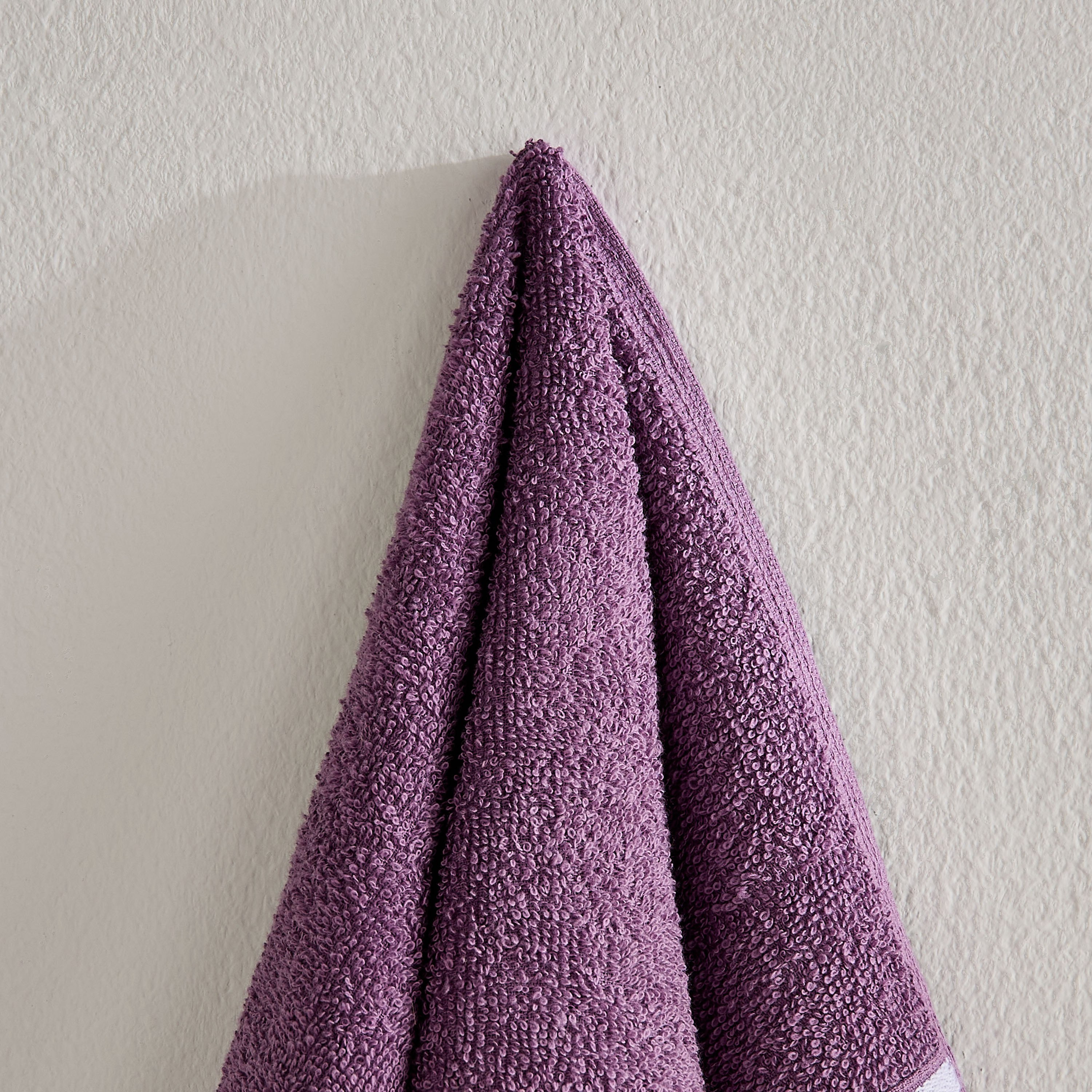 Snoopy Kids' Hand Towel - 40x70 cm-hbxbathroom-bathroomtextiles-image-2