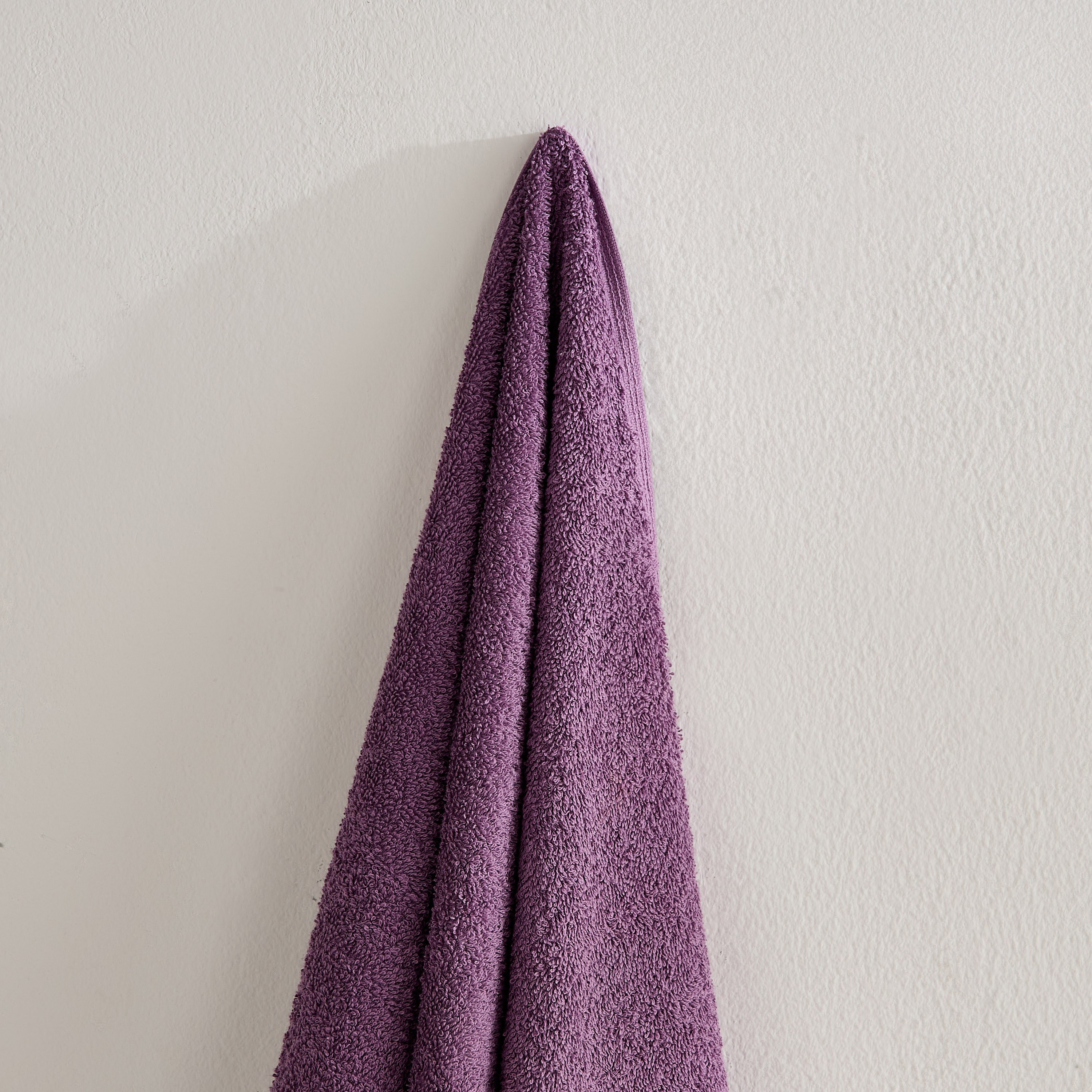 Snoopy Kids' Bath Towel - 65x130 cm-hbxbathroom-bathroomtextiles-image-2