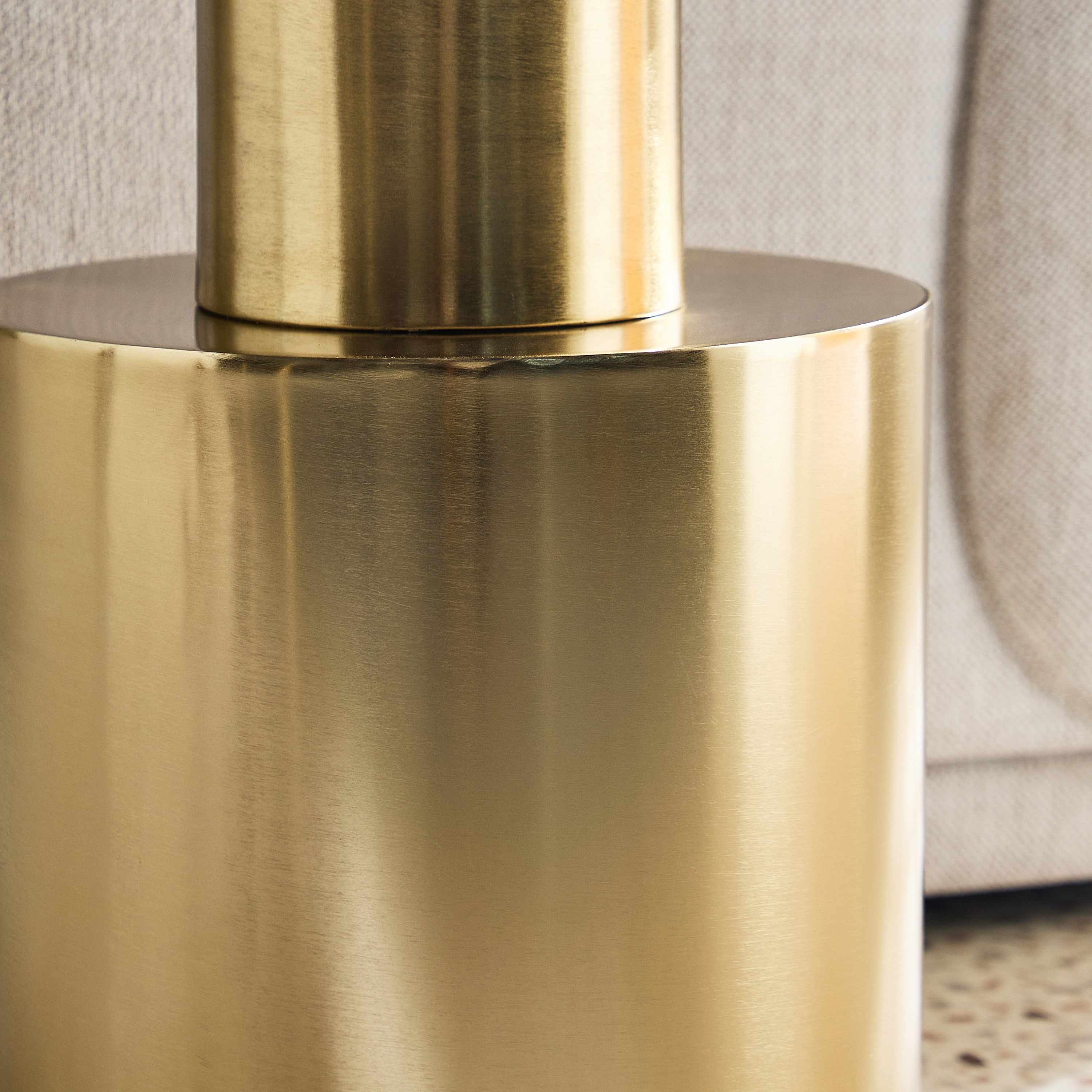 Cavon Carafe Genuine Marble Top End Table-hbxfurniture-livingroom-endtables-image-4