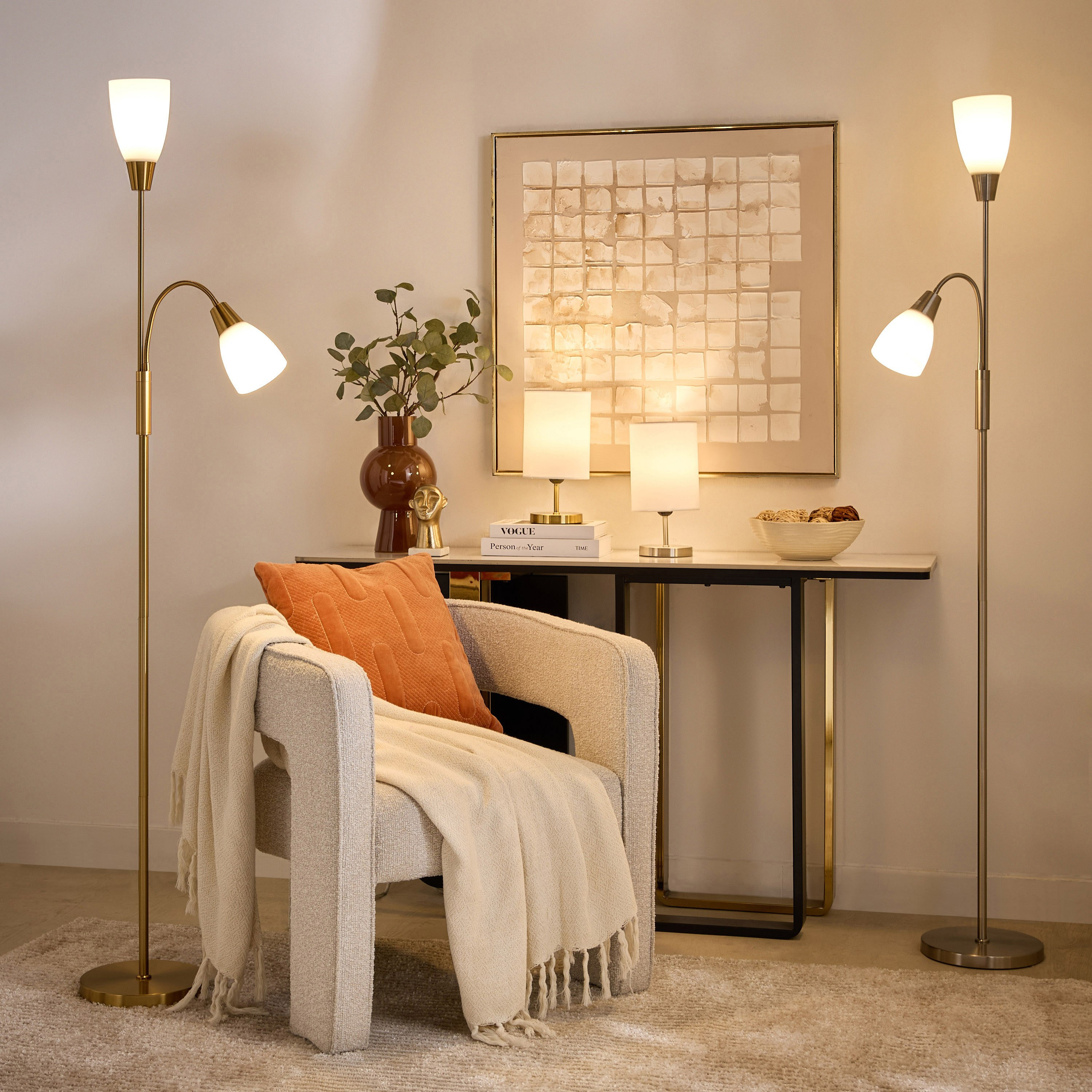 Glen Metal Table Lamp with Linen Shade - 15x15x30 cm-hbxlivingroom-lighting-tablelamps-image-5