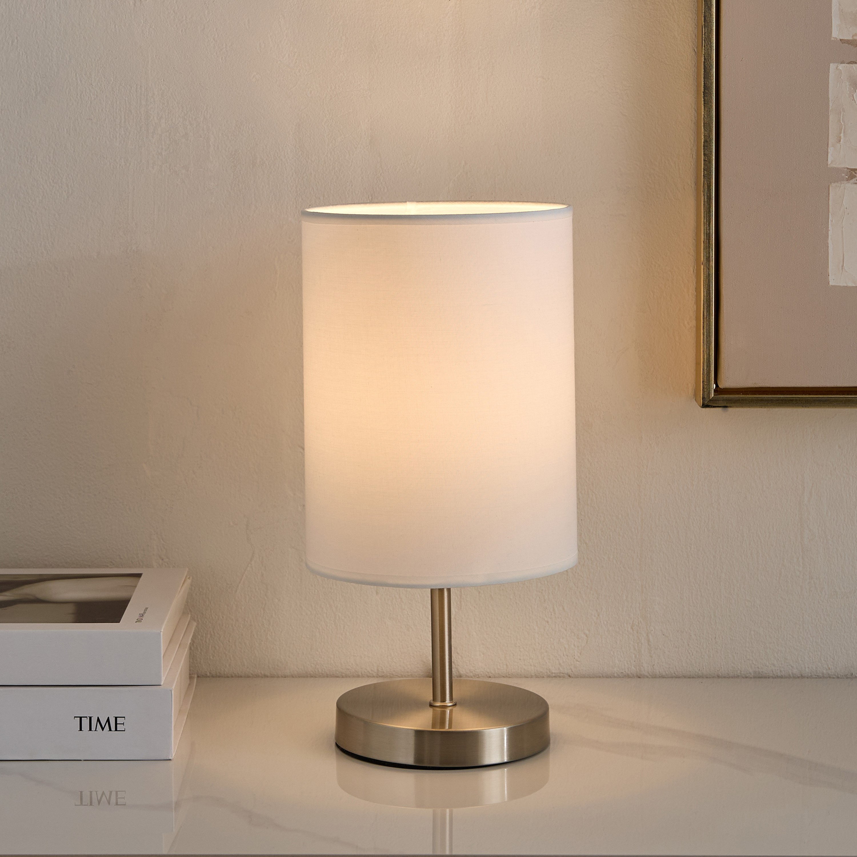 Glen Metal Table Lamp with Linen Shade - 15x15x30 cm-hbxlivingroom-lighting-tablelamps-image-2
