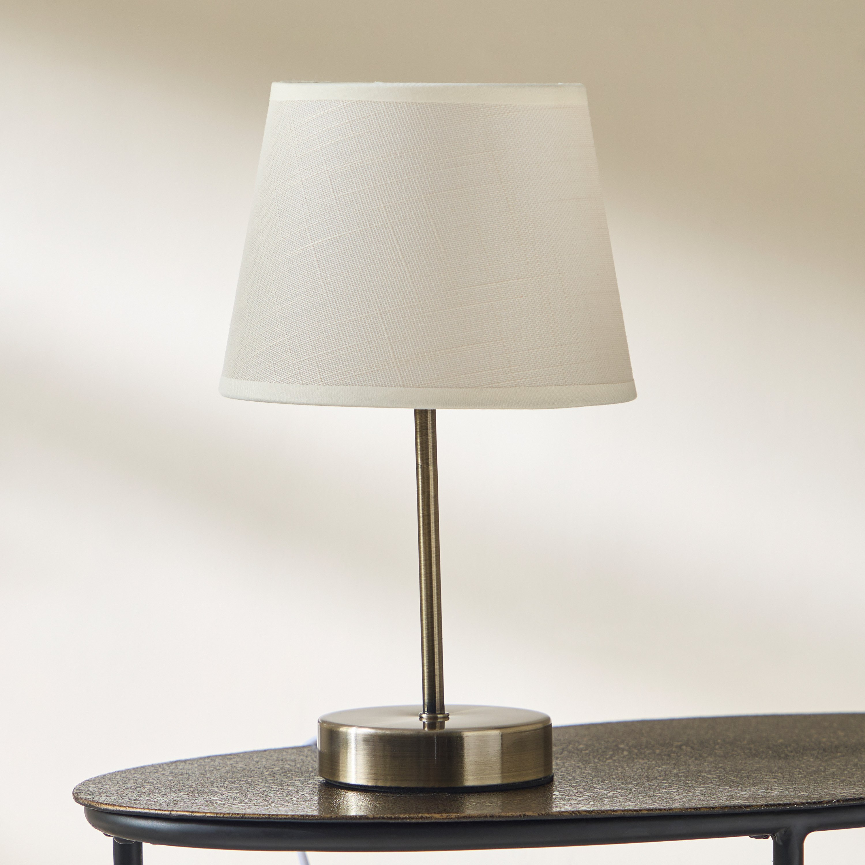 طقم مصابيح طاولة معدنية مع غطاء كتان قطعتين من إمزي - 30 سم-hbxlivingroom-lighting-tablelamps-image-3