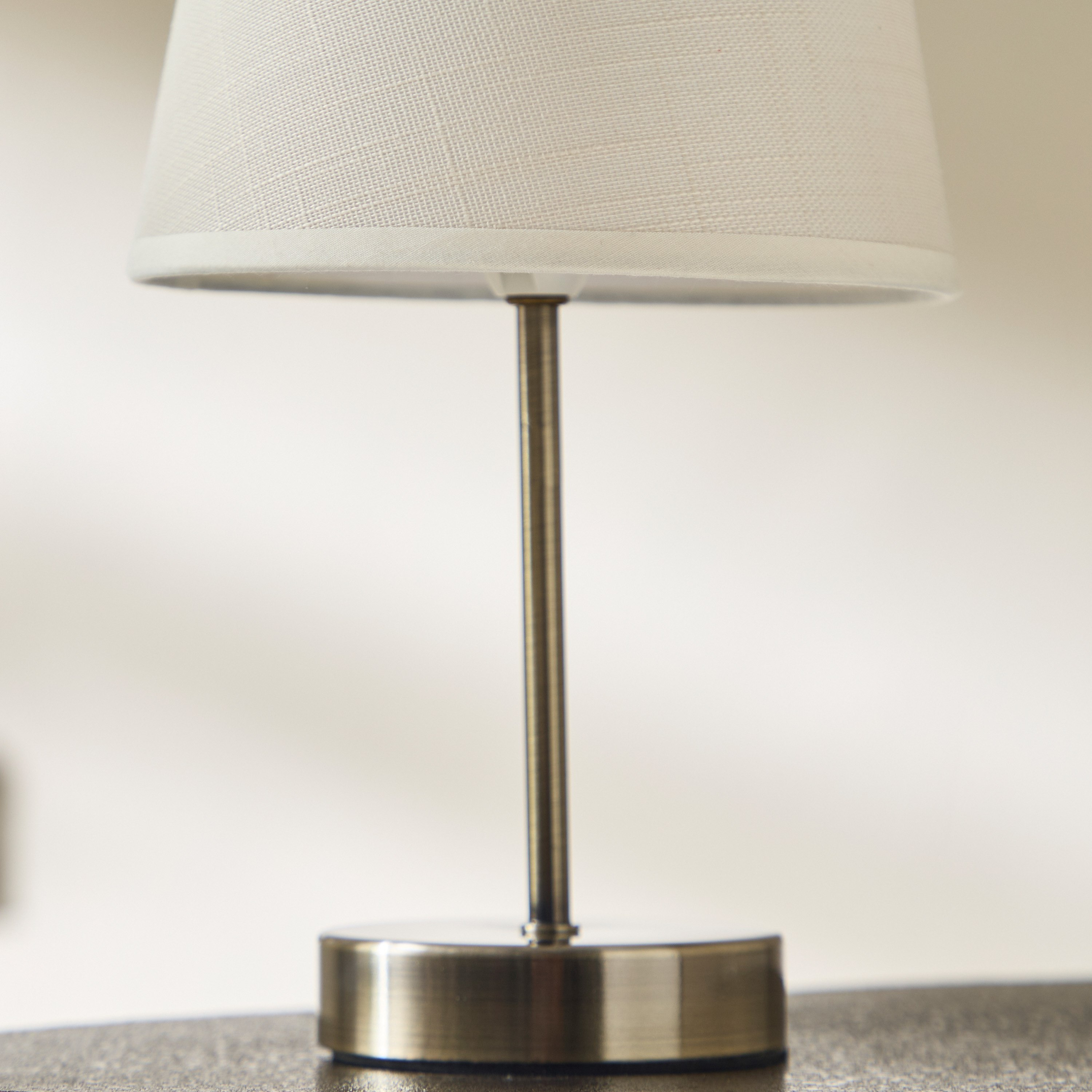 طقم مصابيح طاولة معدنية مع غطاء كتان قطعتين من إمزي - 30 سم-hbxlivingroom-lighting-tablelamps-image-4