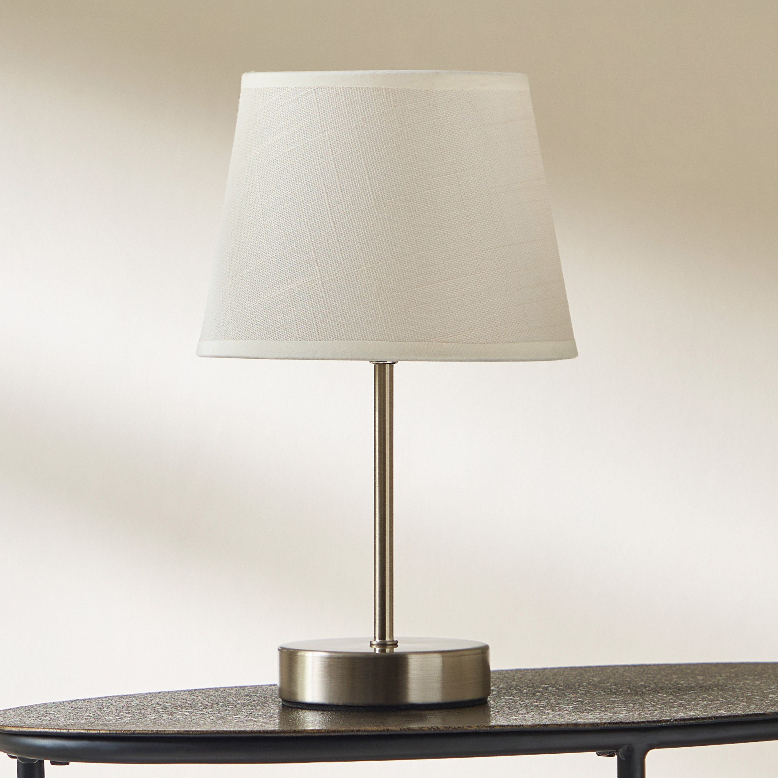 طقم مصابيح طاولة معدنية مع غطاء كتان قطعتين من إمزي - 30 سم-hbxlivingroom-lighting-tablelamps-image-3
