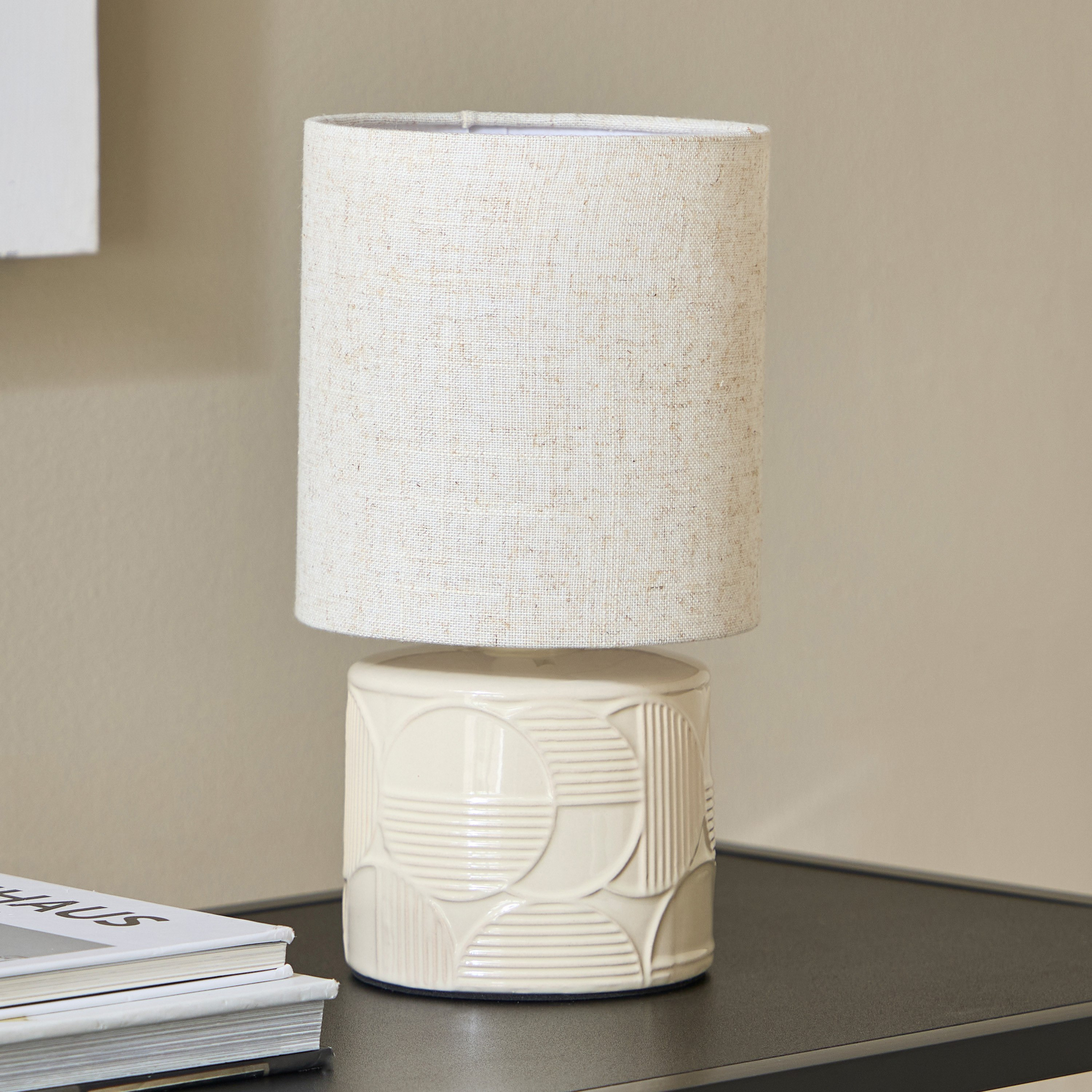 مصباح طاولة سيراميك مع غطاء كتان من إمزي - 29 سم-hbxlivingroom-lighting-tablelamps-image-1