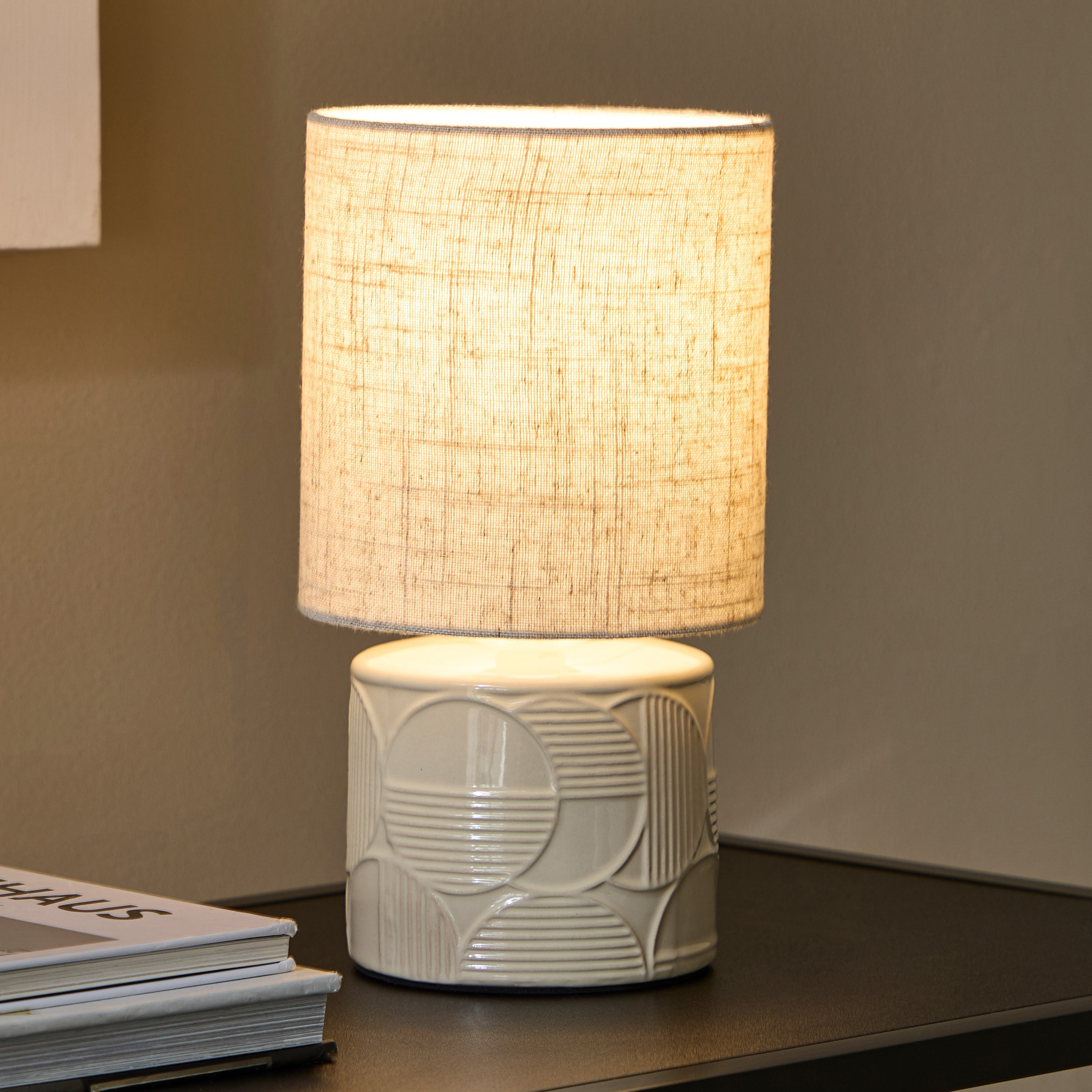 مصباح طاولة سيراميك مع غطاء كتان من إمزي - 29 سم-hbxlivingroom-lighting-tablelamps-image-2