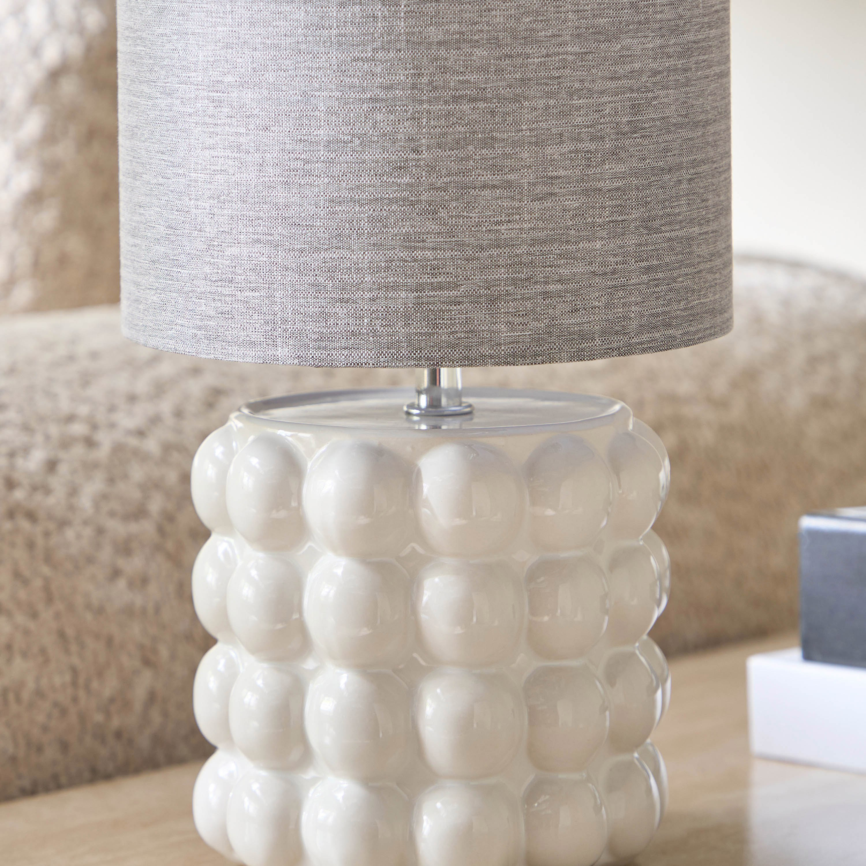 مصباح طاولة سيراميك مع غطاء كتان من إمزي - 33 سم-hbxlivingroom-lighting-tablelamps-image-3