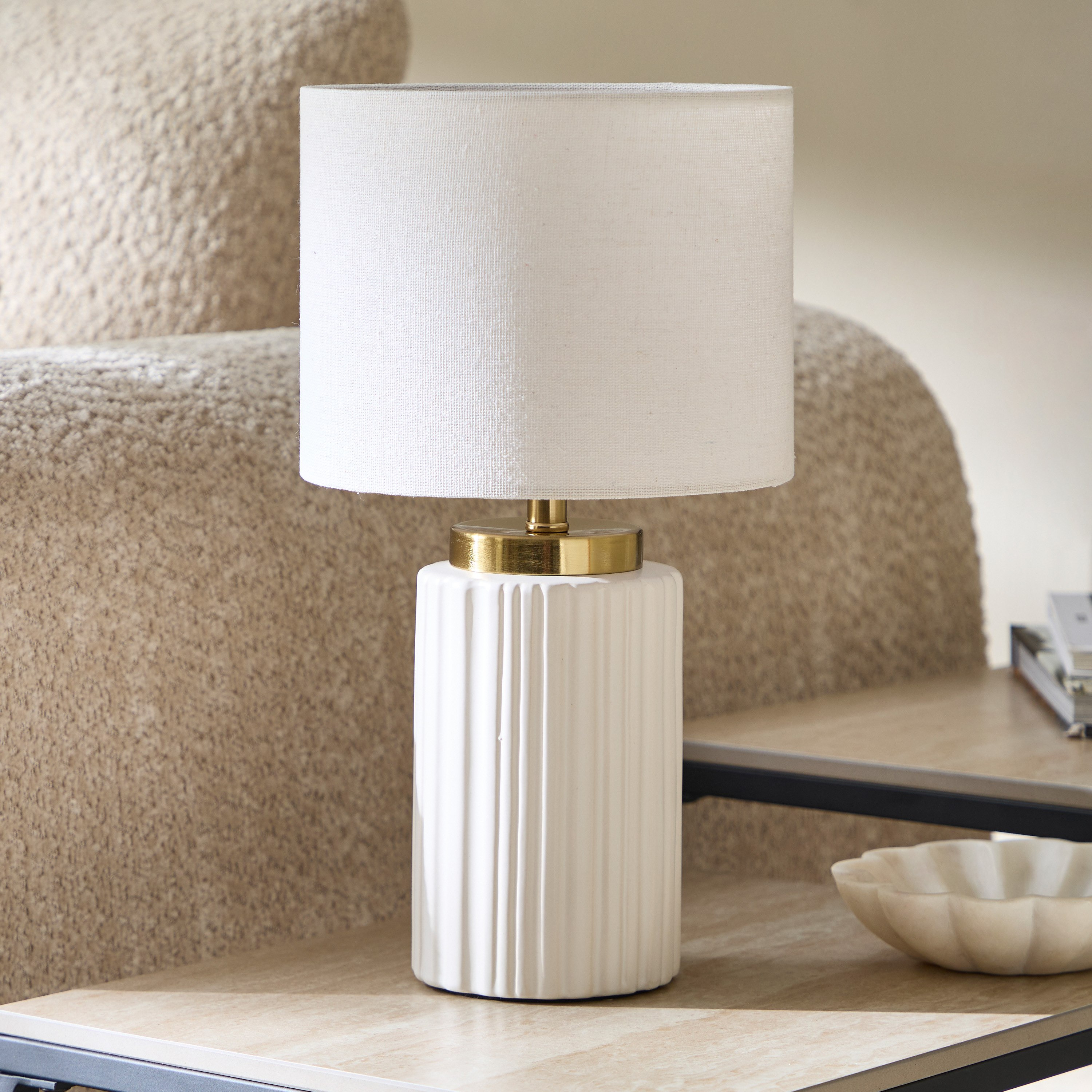 مصباح طاولة سيراميك مع غطاء كتان من إمزي - 38.5 سم-hbxlivingroom-lighting-tablelamps-image-1