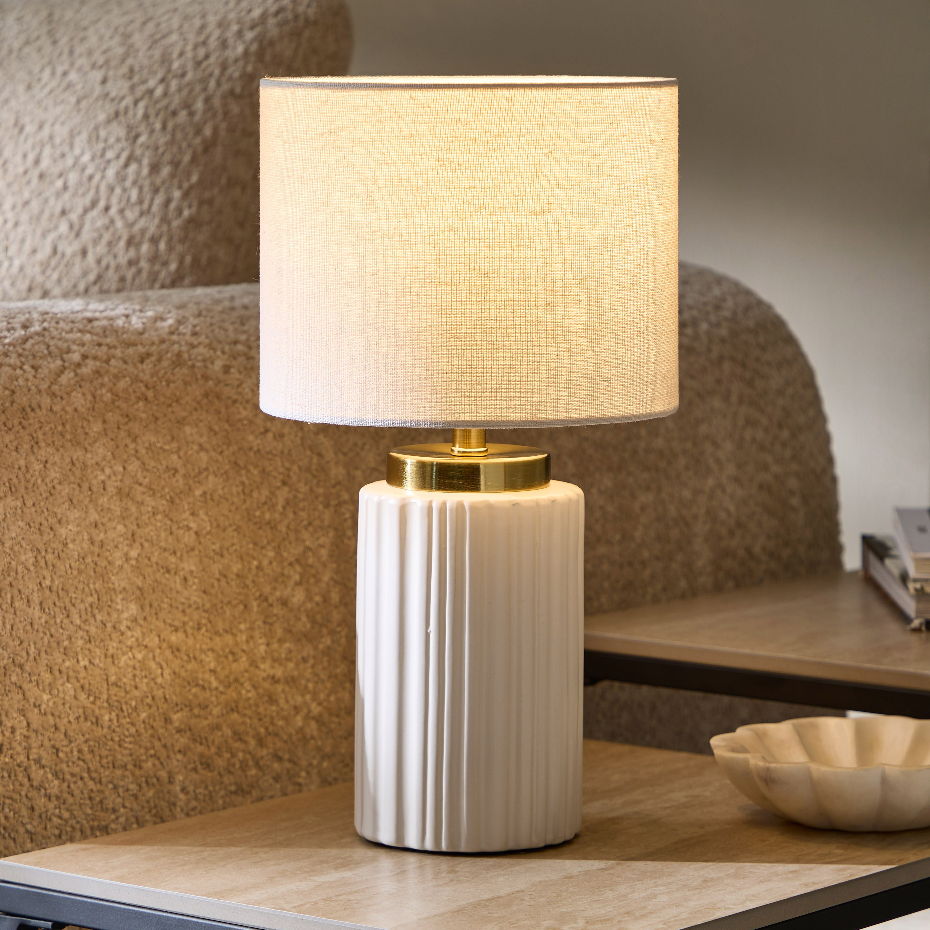 مصباح طاولة سيراميك مع غطاء كتان من إمزي - 38.5 سم-hbxlivingroom-lighting-tablelamps-image-2