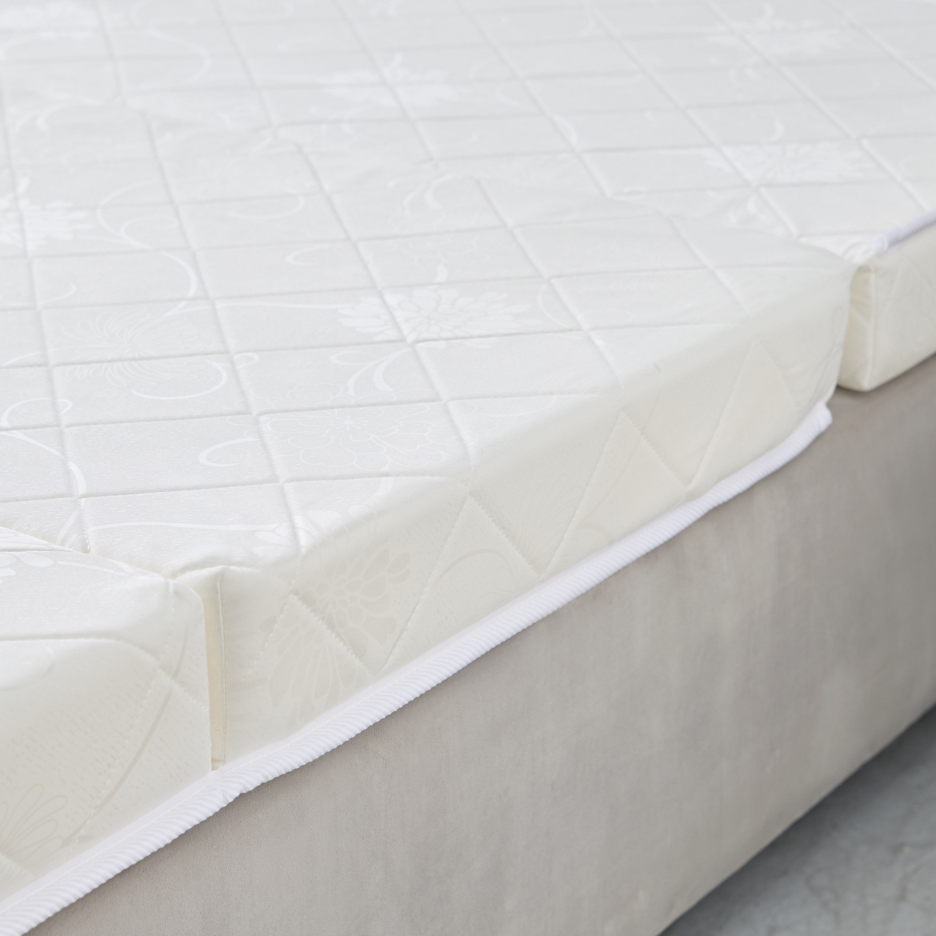 Luno Resty Trifold Foam Folding Twin Mattress - 120x200x10 cm-hbxfurniture-mattresses-twin-image-4