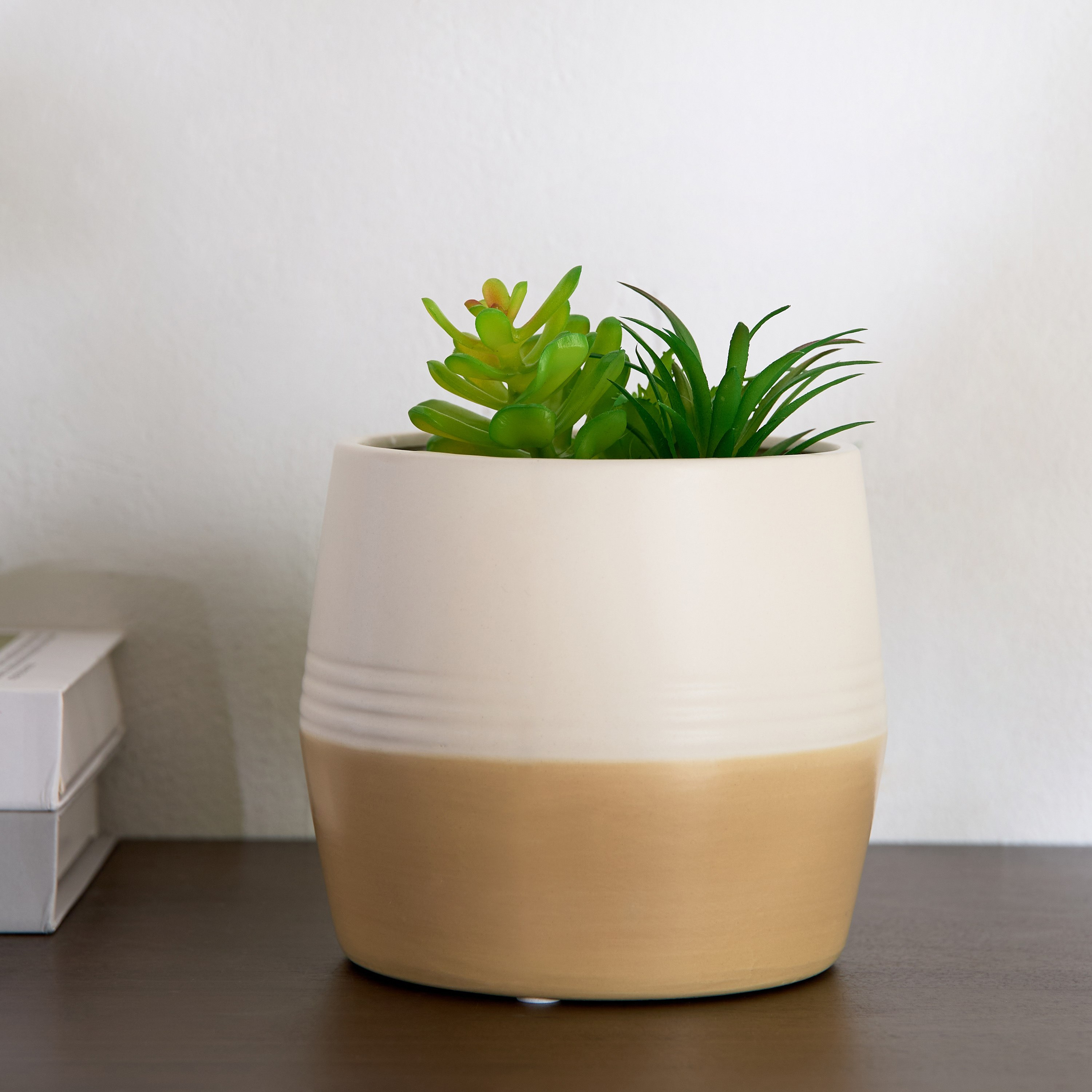 أصيص نباتات دولوميت من فيسوس - 14x14x12.3 سم-hbxlivingroom-decorandaccessories-plantersandurns-image-1