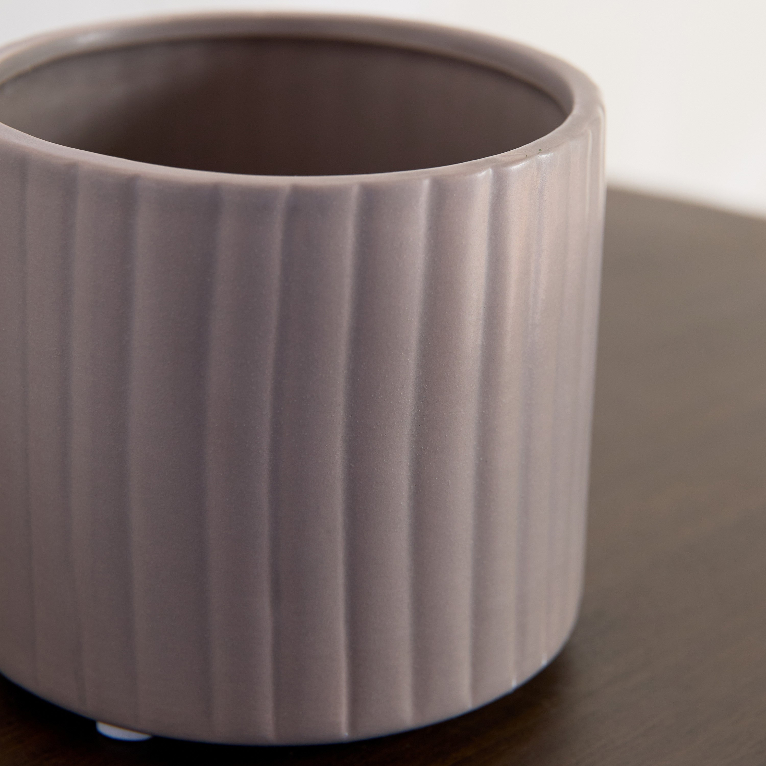Vesus Dolomite Ribbed Plant Pot - 10.5x10.5x9.5 cm-hbxlivingroom-decorandaccessories-plantersandurns-image-3