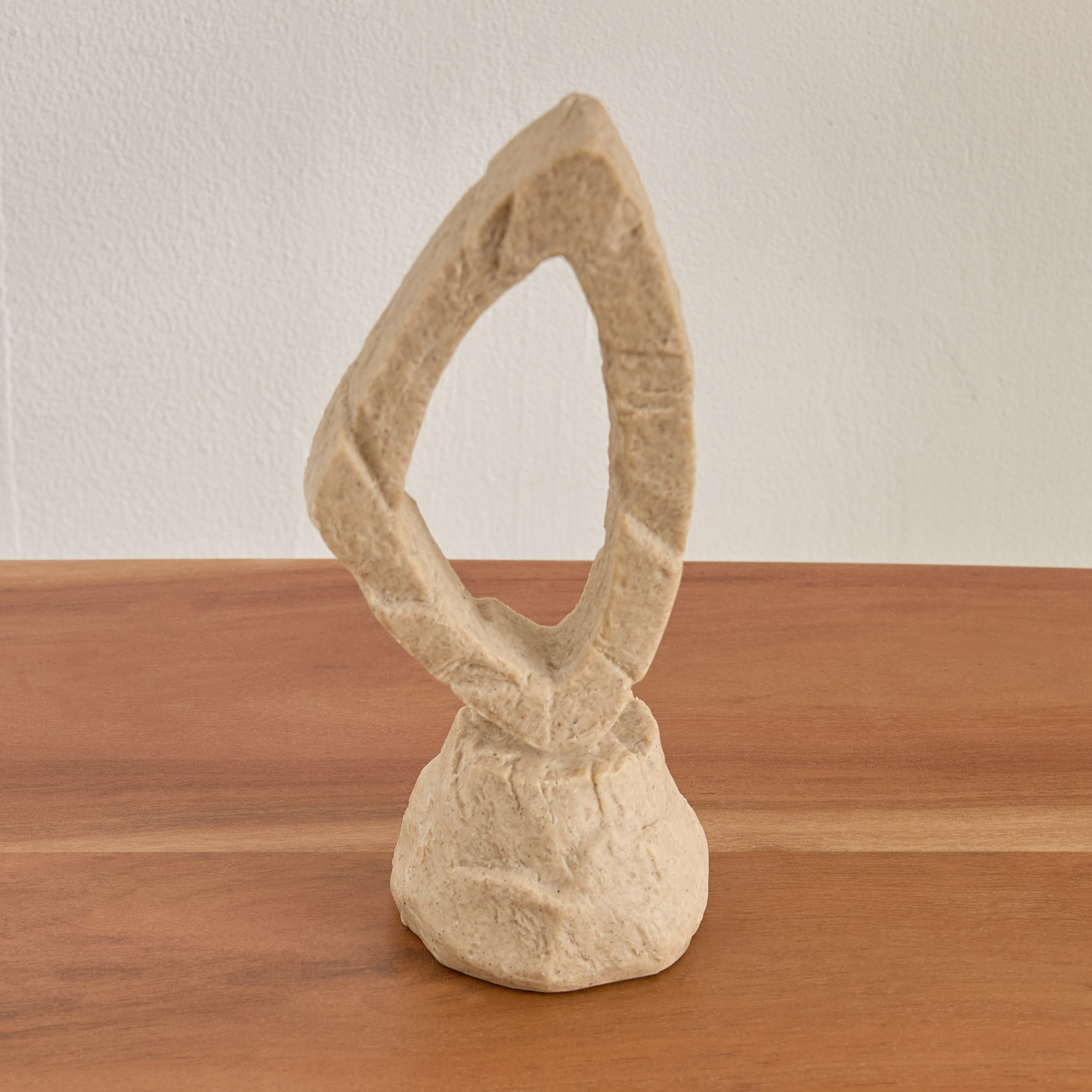 قطعة ديكور ترافرتين - وايتون - 19x7x8.8 سم-hbxhomeware-homedecor-figurinesandornaments-image-2