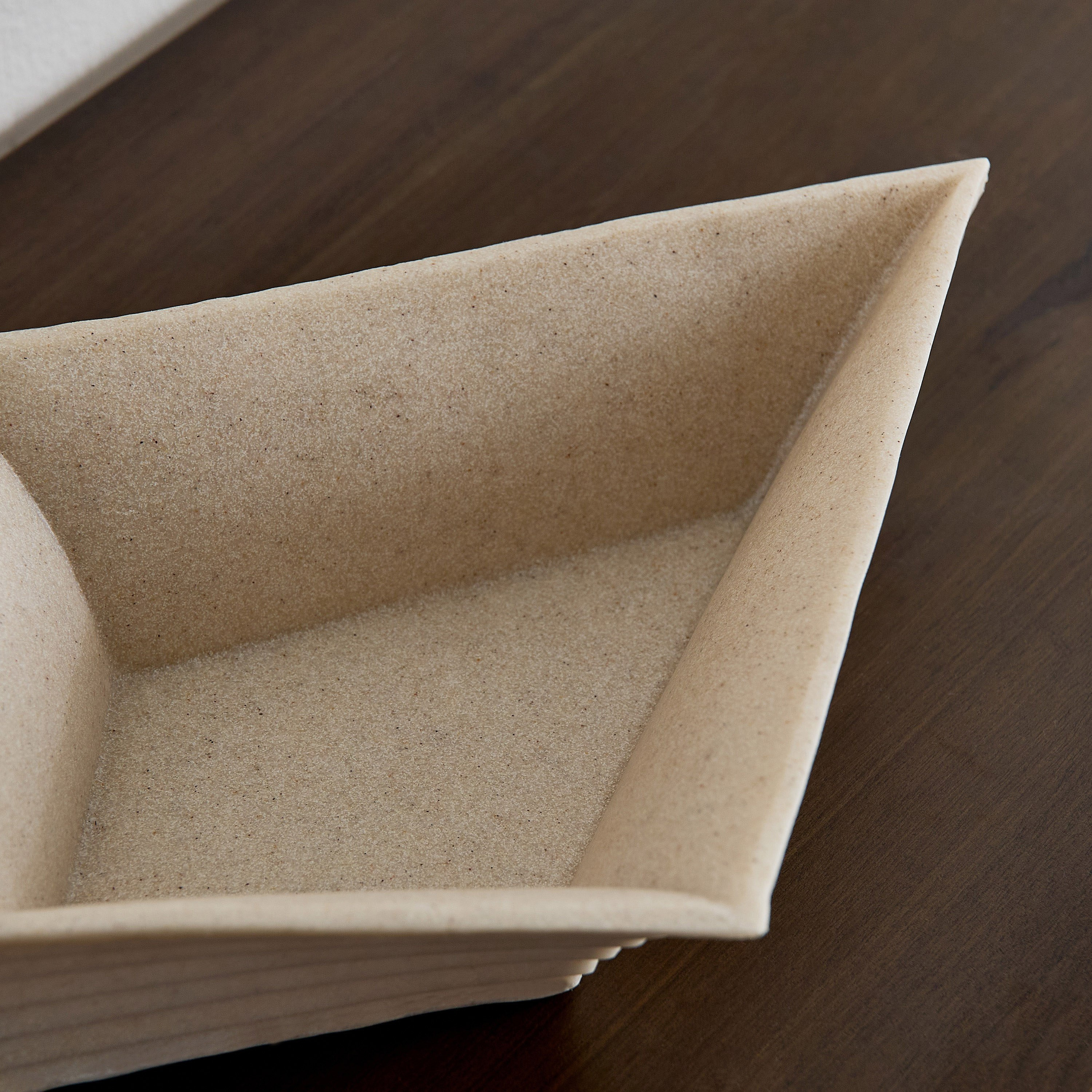 وعاء ديكور مضلع من سيلتون - 25x25x12 سم-PROMO_HB_AE_B1G1_250925-image-3