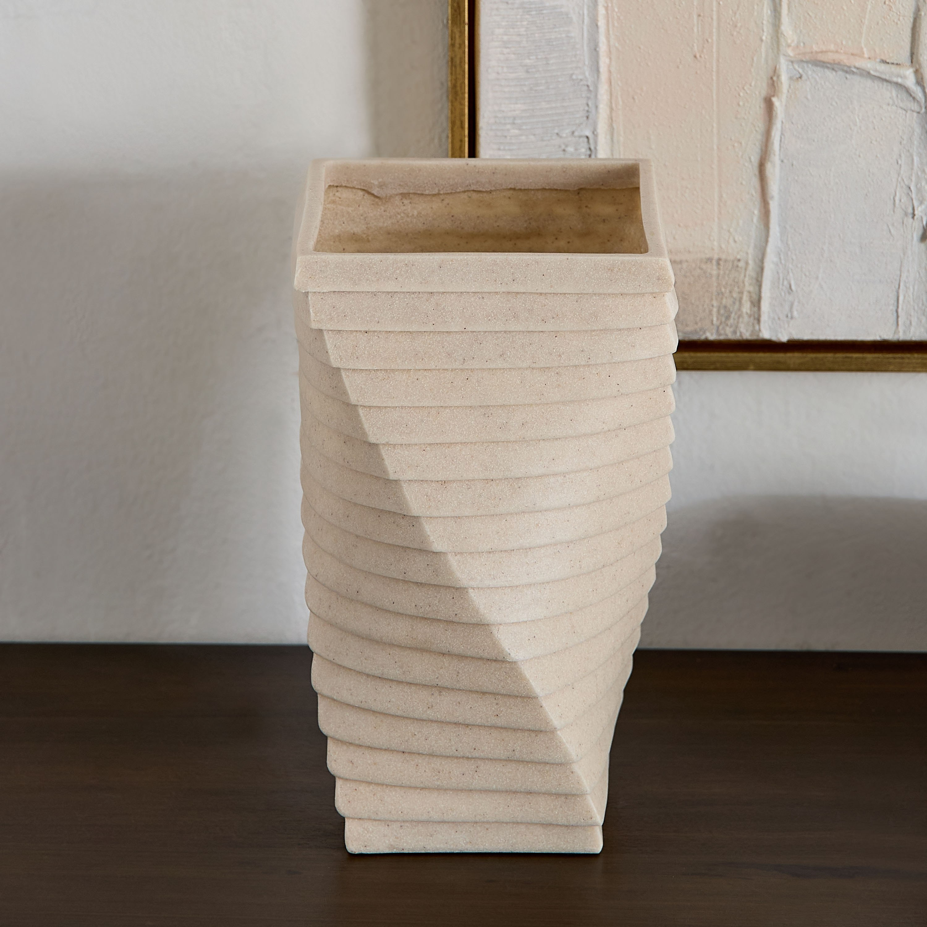 مزهرية مضلعة من سيلتون - 16x16x30 سم-hbxbedroom-decorandaccessories-vases-image-2