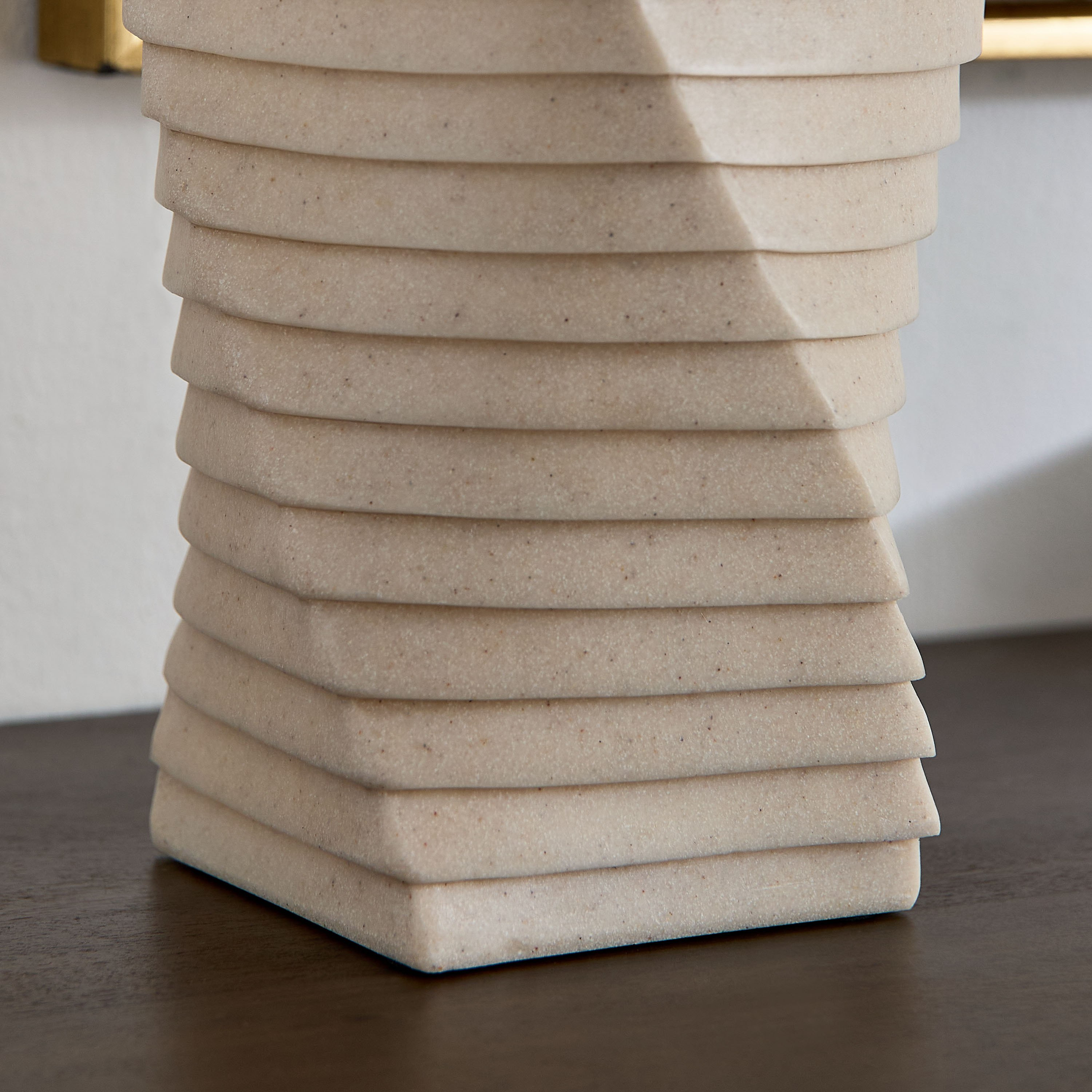 مزهرية مضلعة من سيلتون - 16x16x30 سم-hbxbedroom-decorandaccessories-vases-image-4