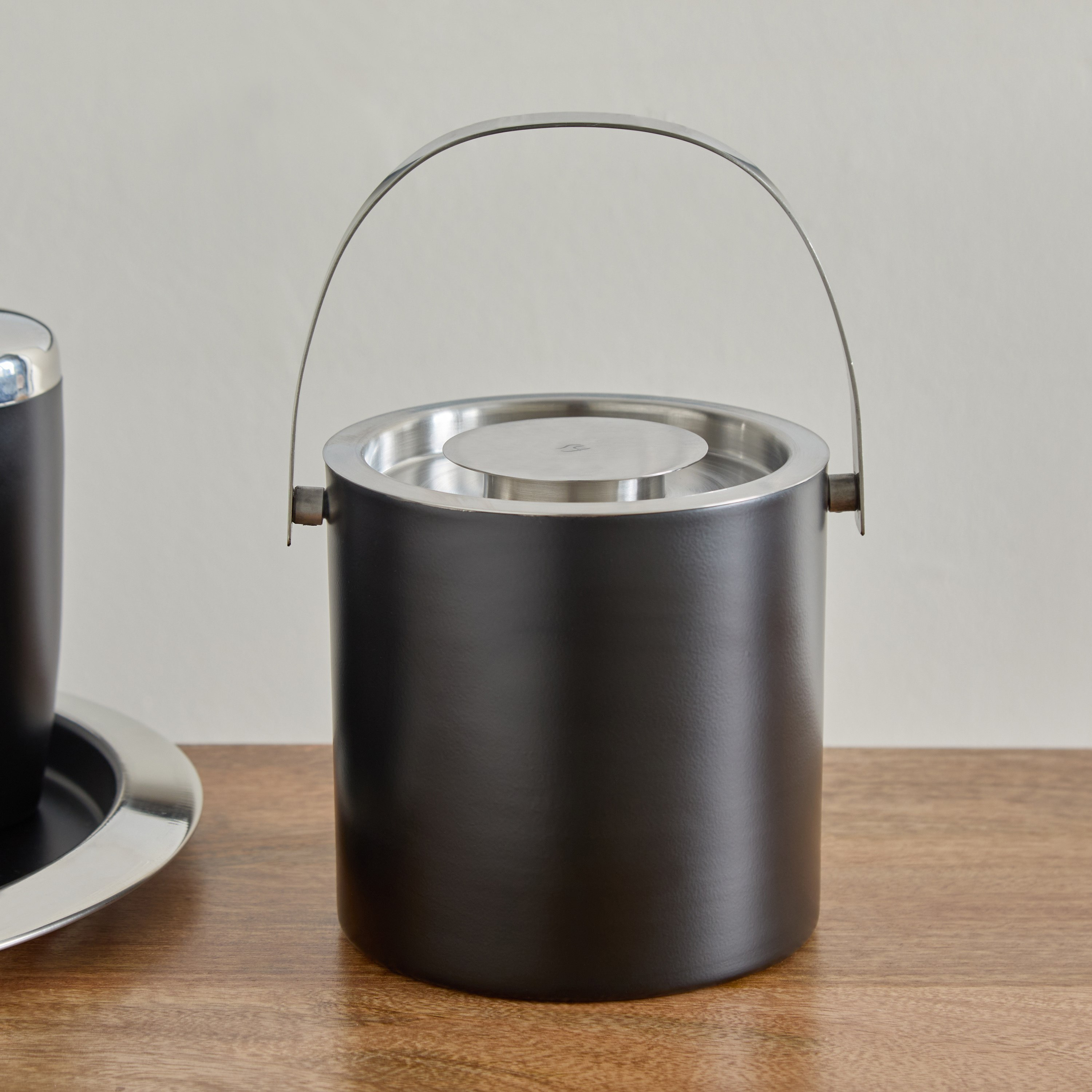 دلو ثلج من كراون-hbxhomeware-diningandtabletop-baraccessories-image-1