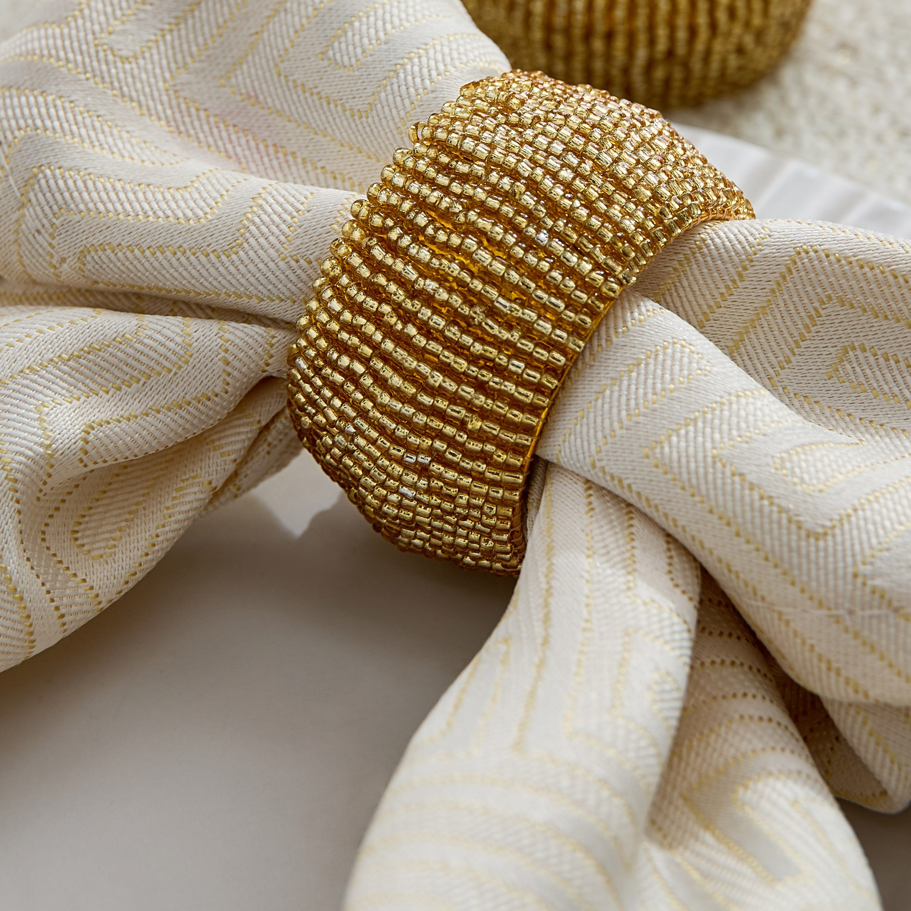 Blaze 4-Piece Beaded Napkin Rings Set - 5 cm-hbxdecorandfurnishings-homefurnishings-tablelinens-image-3