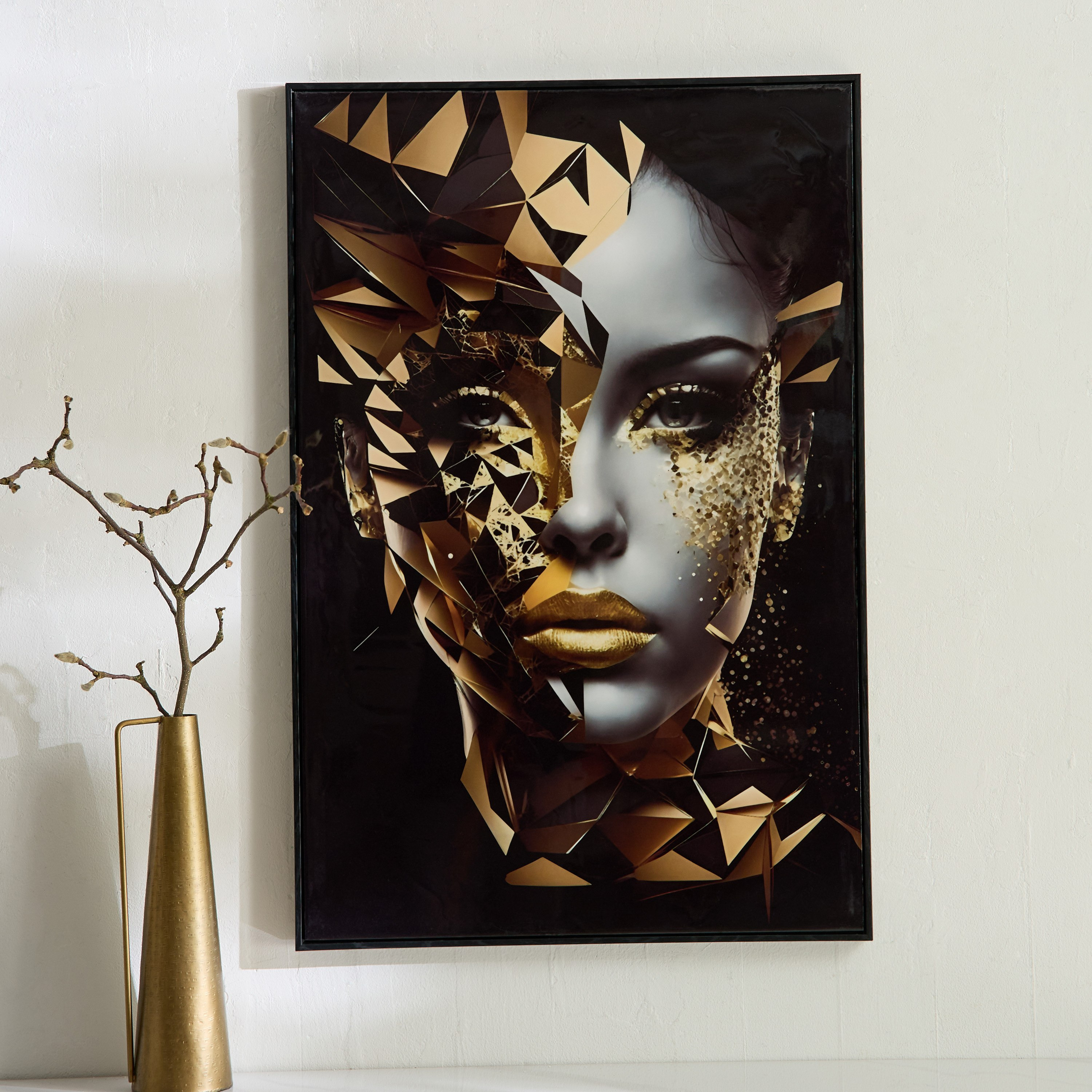 لوحة مؤطرة سيدة مع جذور تجريدية ورقائق معدنية أوديان من قبرص - 60x90x2.8 سم-hbxdiningroom-walldecor-wallart-image-1