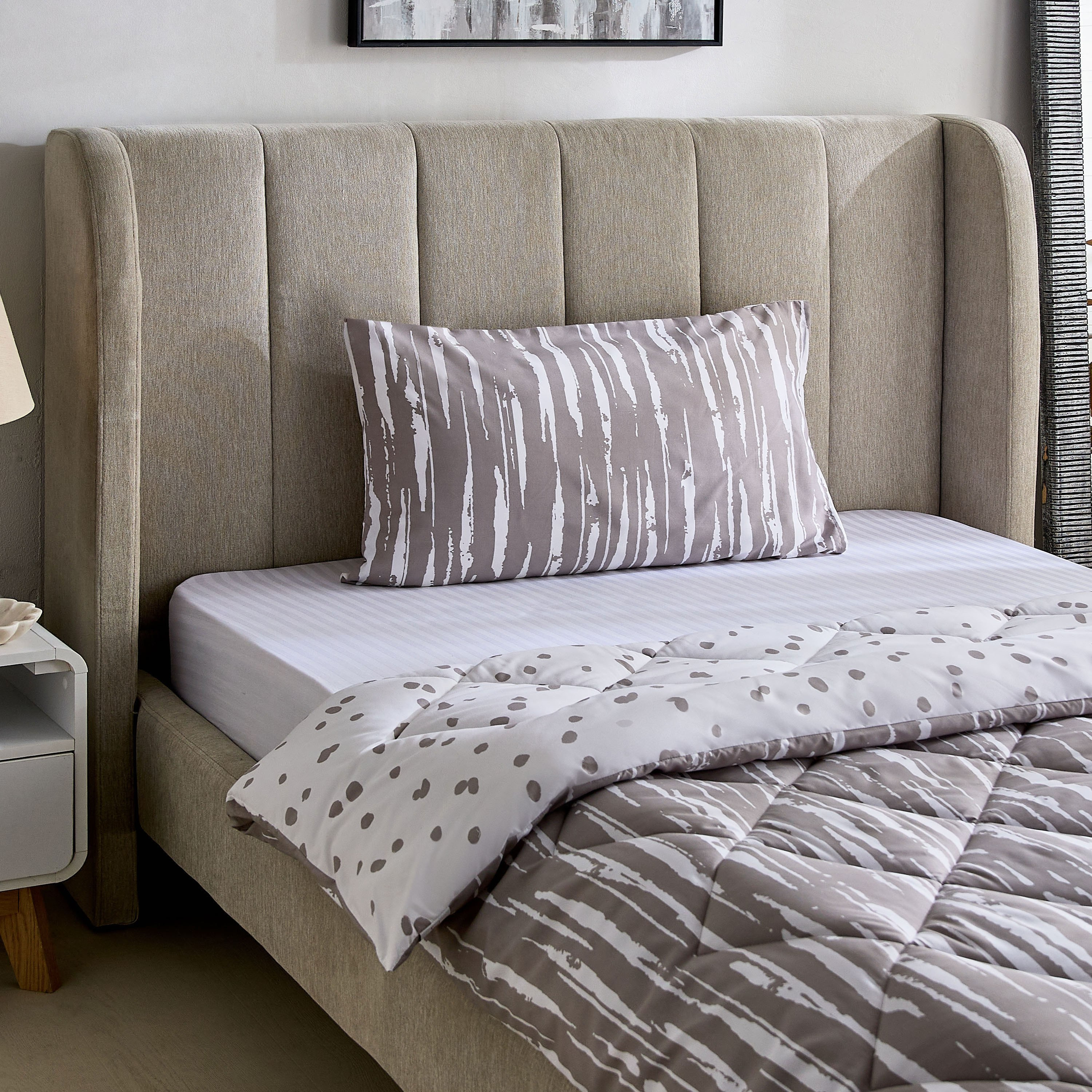 Madrid Glint 2-Piece Microfiber Reversible Twin Comforter Set - 160x220 cm-hbxhomeware-hbxbedroom-image-1