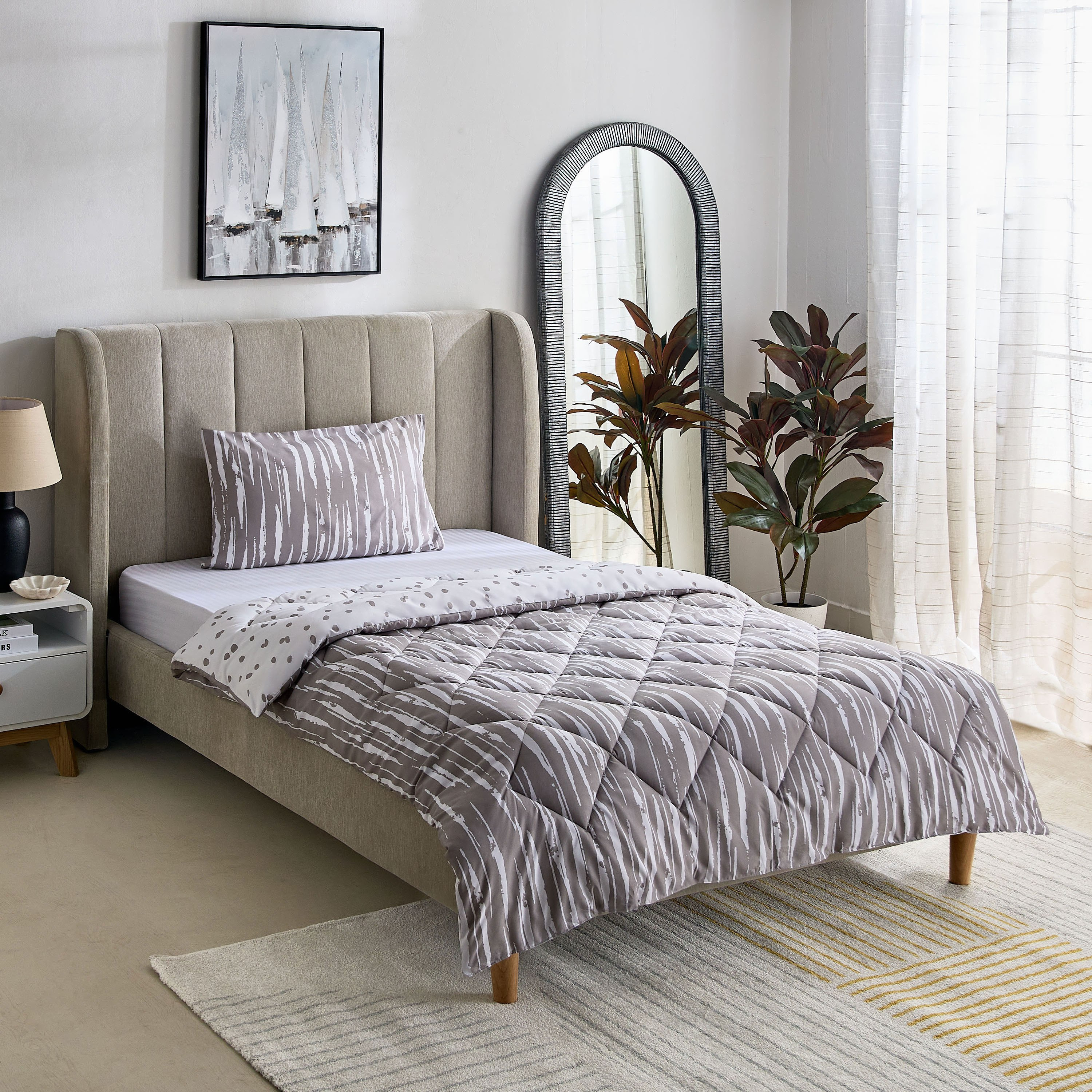 Madrid Glint 2-Piece Microfiber Reversible Twin Comforter Set - 160x220 cm-hbxhomeware-hbxbedroom-image-2
