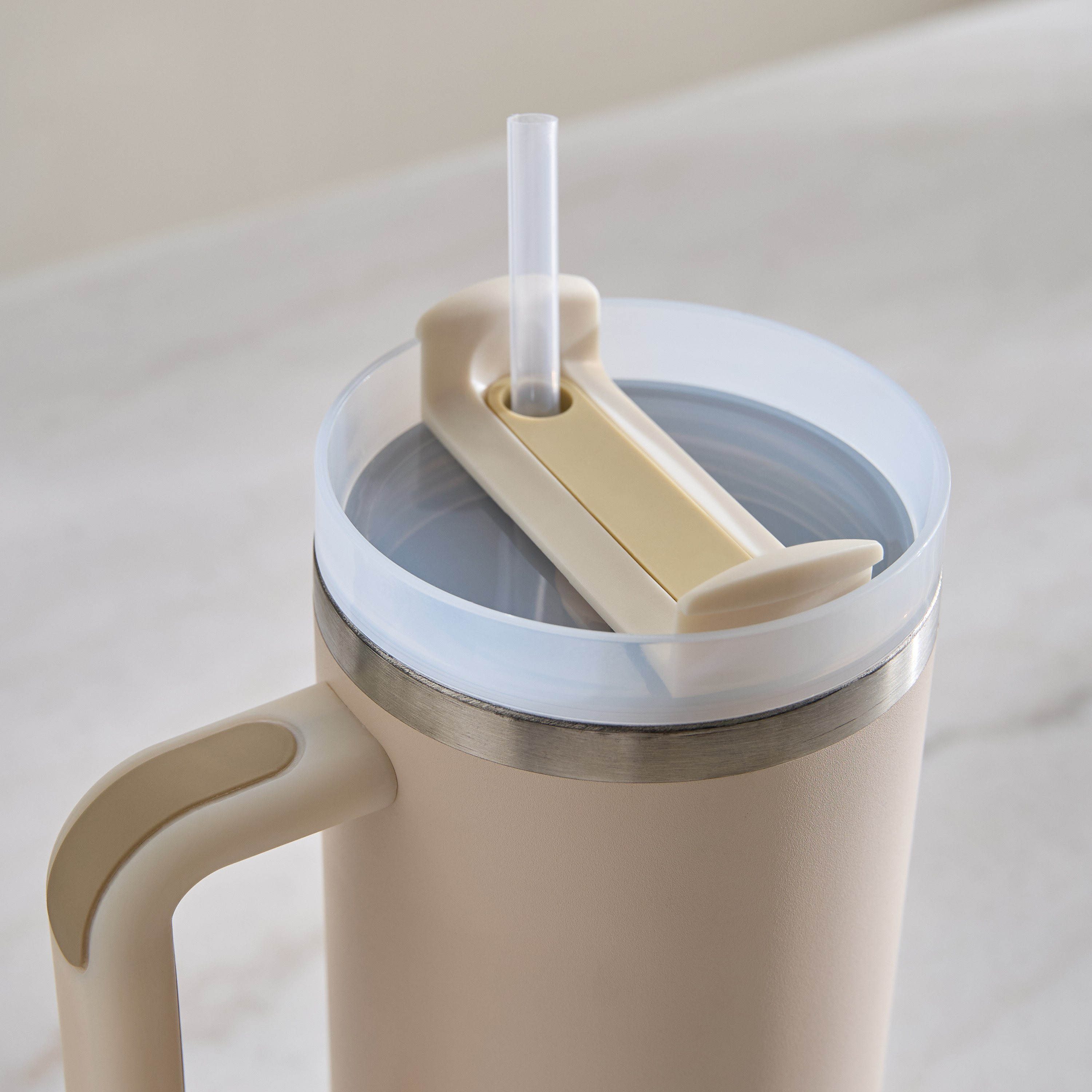 مج فولاذ عازل للحرارة مزدوج الجدار للمشروبات الساخنة والباردة للسفر من كاري - 1.2 لتر-hbxhomeware-hbxkitchen-image-3