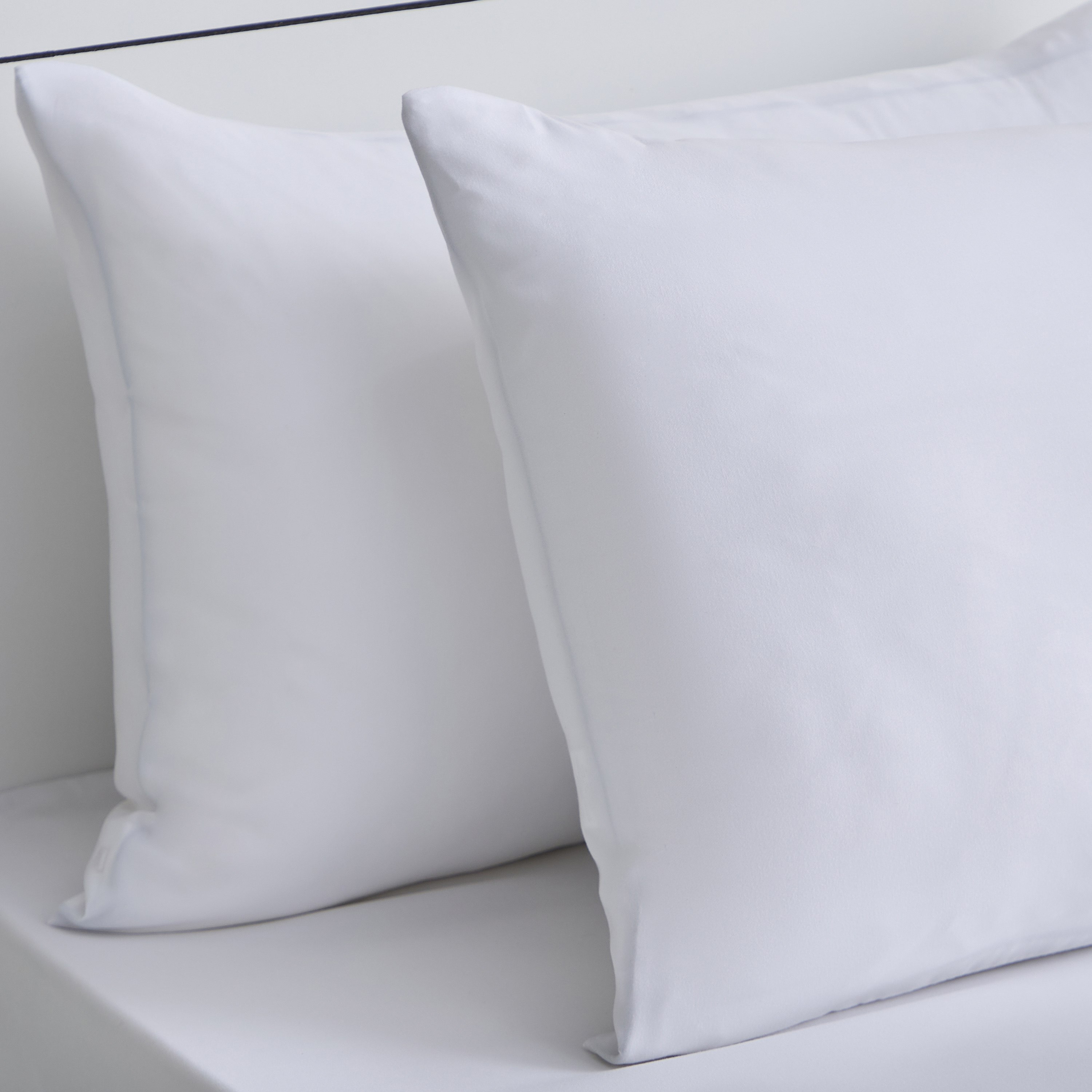 طقم غطاء وسادة سادة مكون من قطعتين من أكسيس - 45x70 سم-hbxhomeware-hbxbedroom-image-3