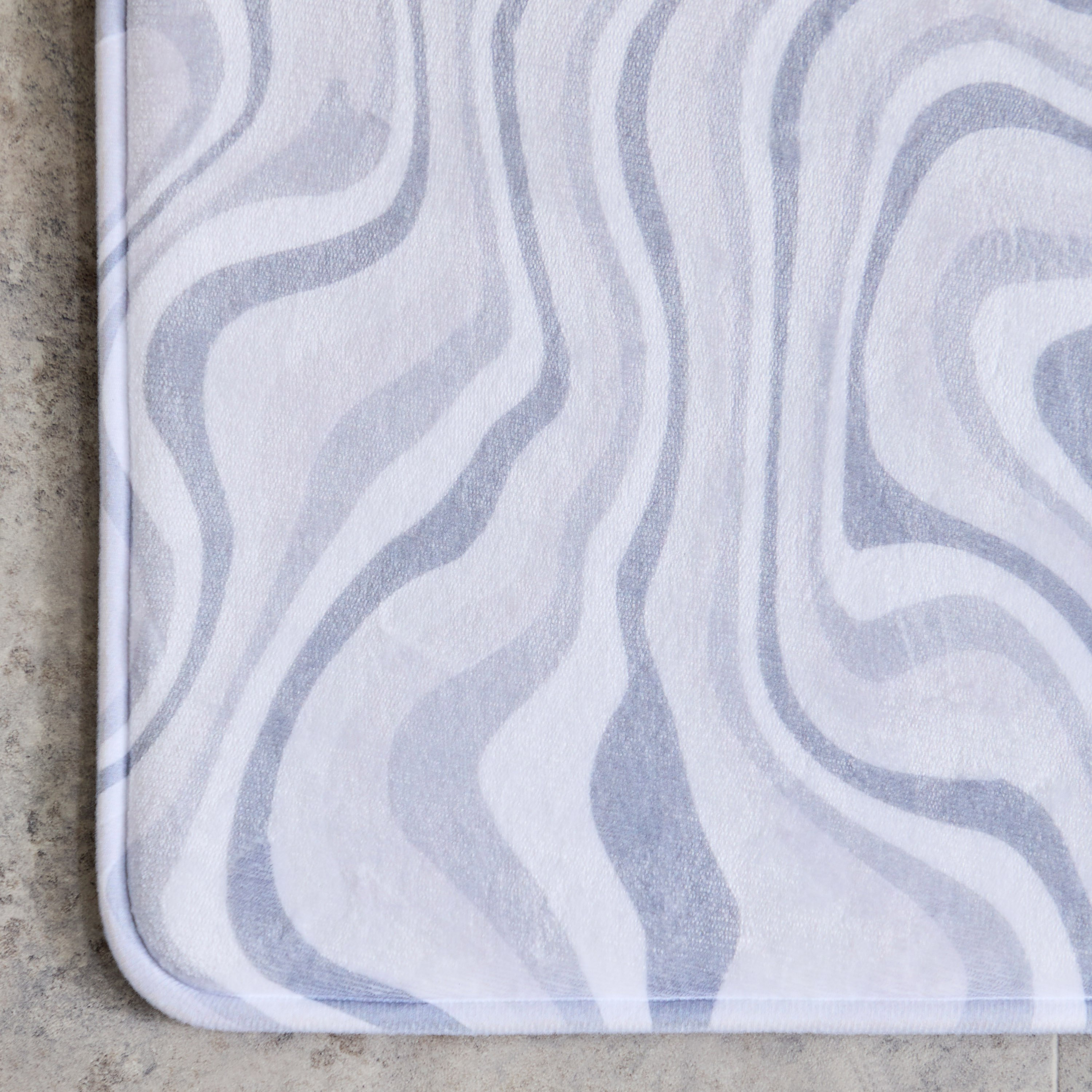 سجادة حمام إسفنجية بطبعات ليلا من أوستن - 35x55 سم-PROMO_HB_AE_B1G1_250925-image-2