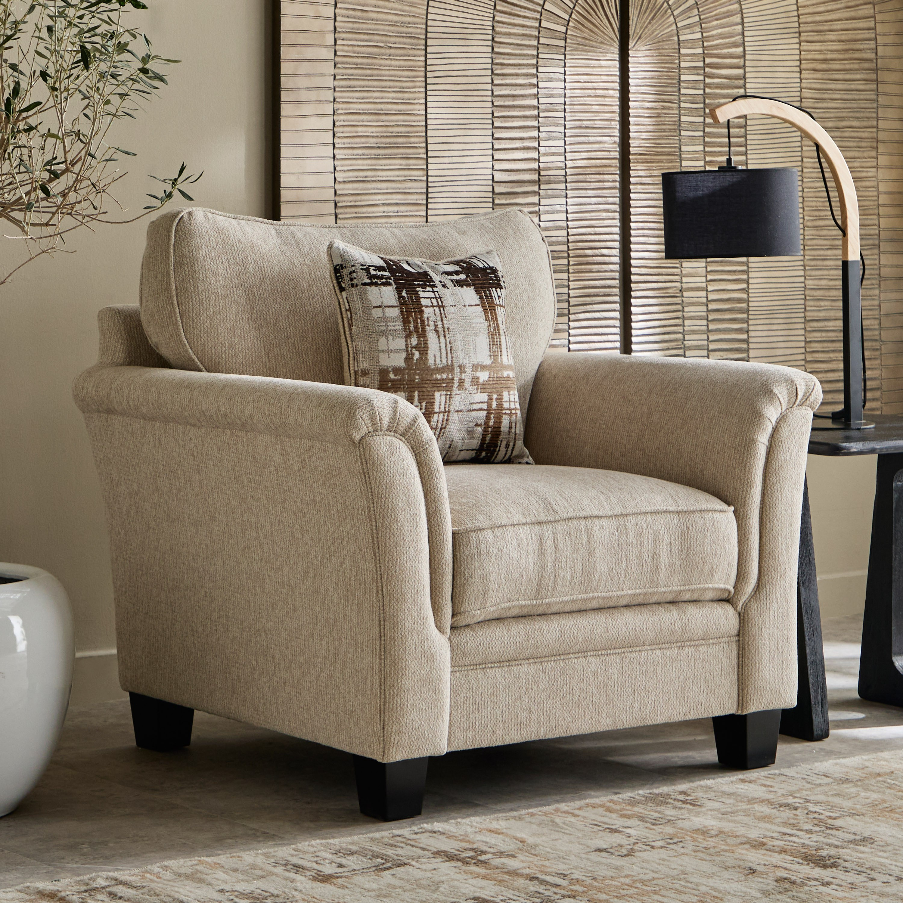 كرسي كنبة قماش بمساند ذراعين مع وسادة من أوربان-hbxlivingroom-sofasandarmchairs-sofas-image-1