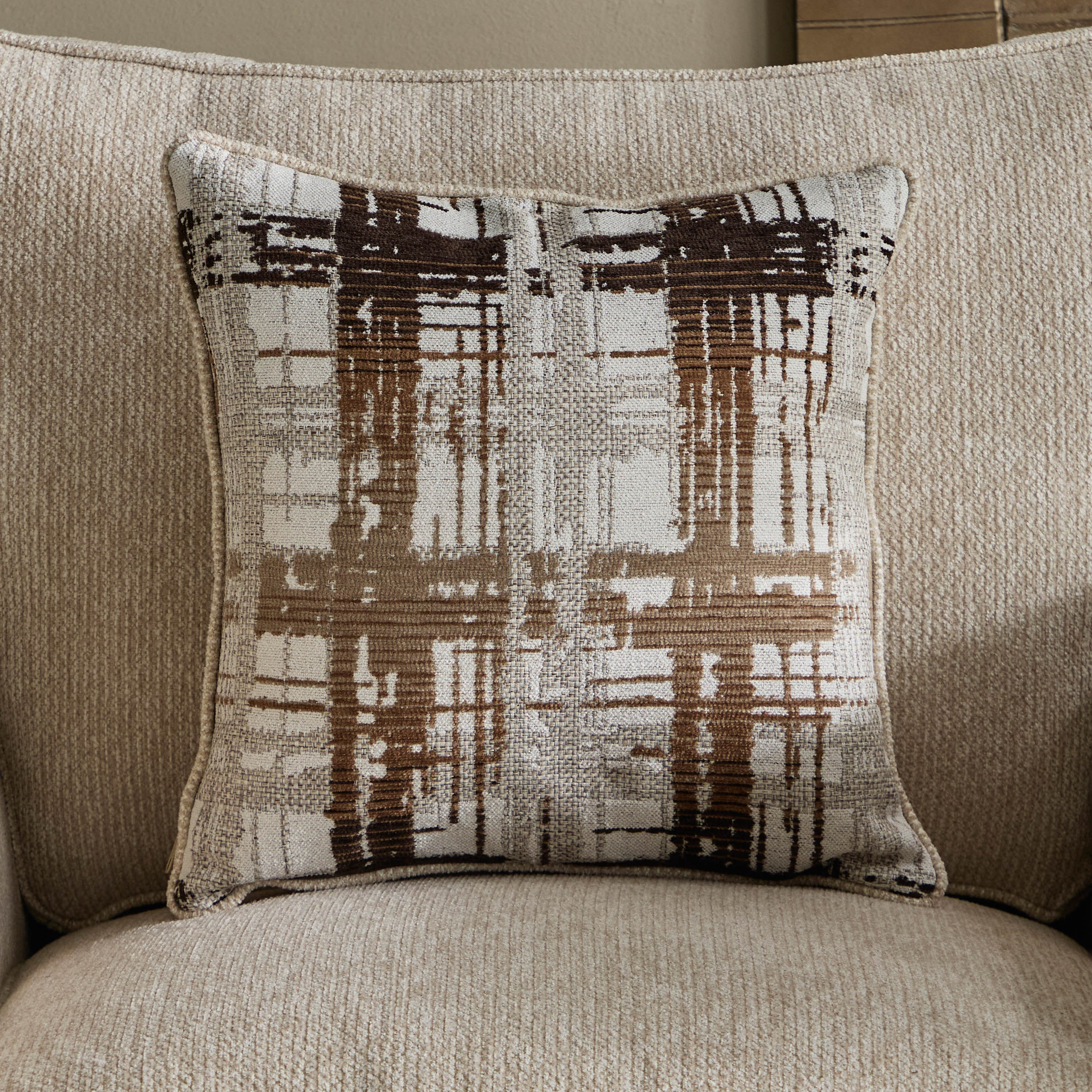 كرسي كنبة قماش بمساند ذراعين مع وسادة من أوربان-hbxlivingroom-sofasandarmchairs-sofas-image-5