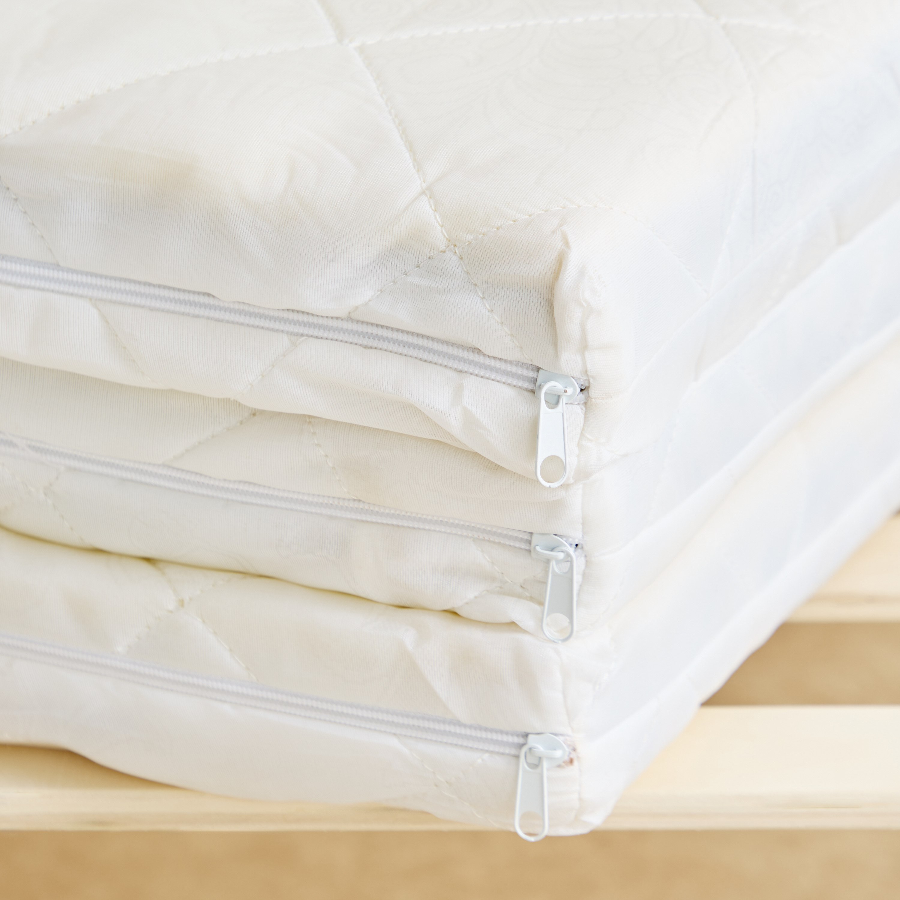 Luno Como Medicated TriFold Firm Core Rebonded Foam Single Mattress - 90x180x7 cm-PROMO_HB_KSA_HBX10_190925-image-10