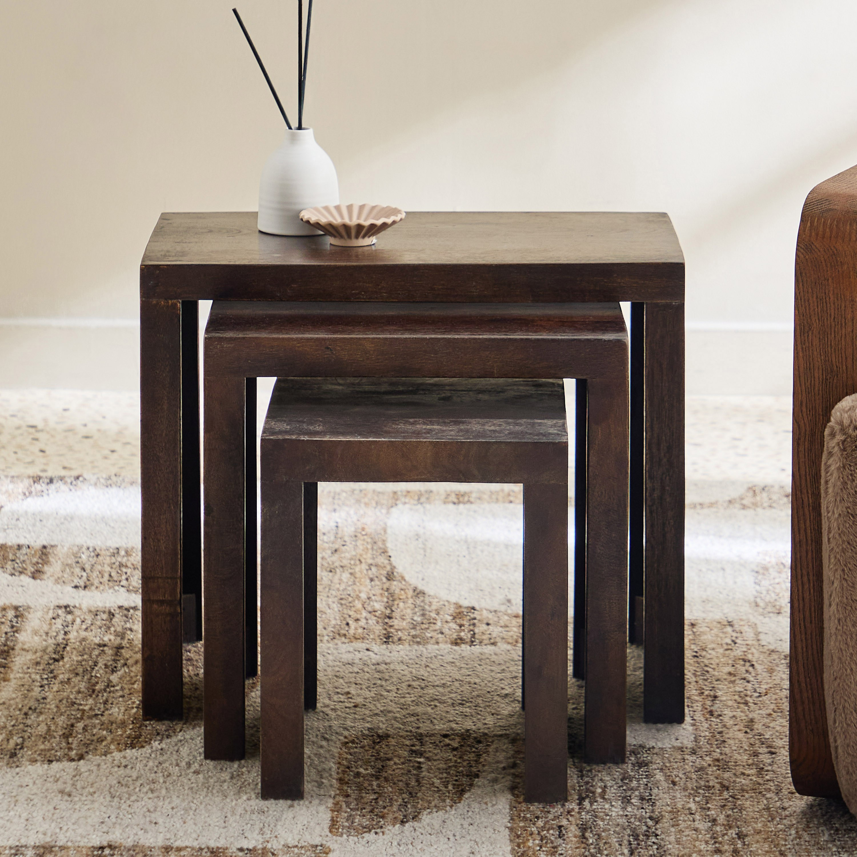 طقم طاولات متداخلة 3 قطع من الخشب الصلب - كيوب من كافون-hbxfurniture-livingroom-nestingtables-image-2