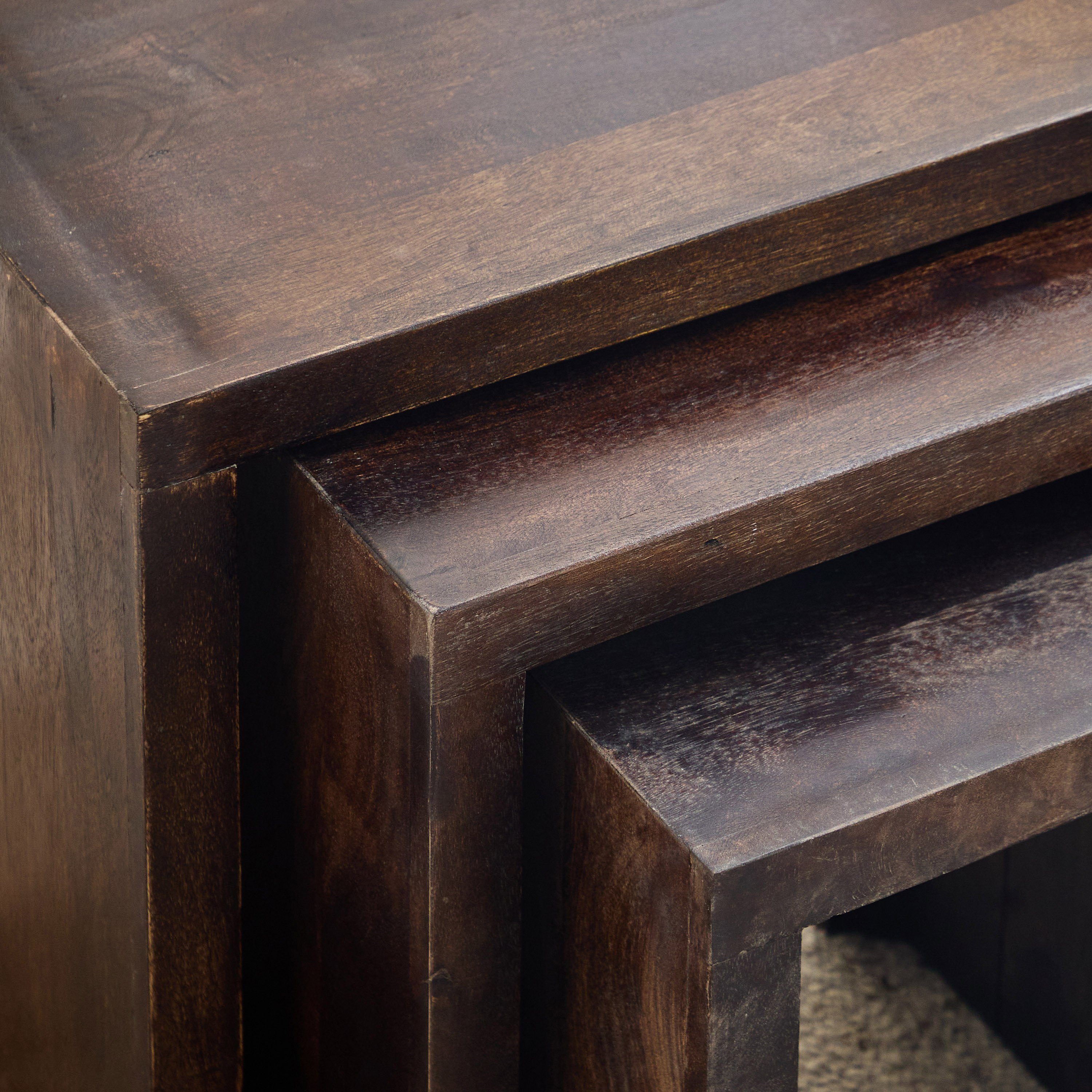 طقم طاولات متداخلة 3 قطع من الخشب الصلب - كيوب من كافون-hbxfurniture-livingroom-nestingtables-image-4